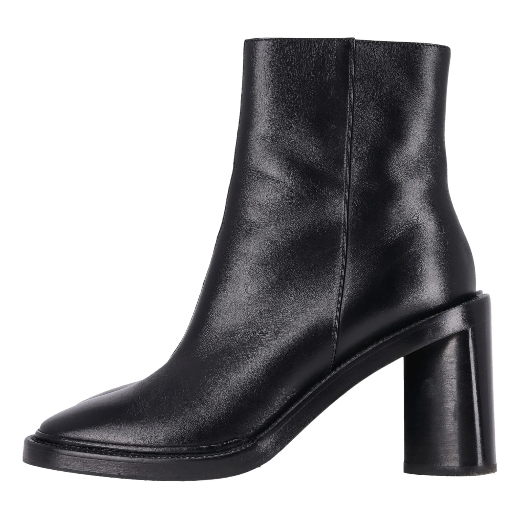 Acne Studios Booker Leather Ankle Boots. Size 35
