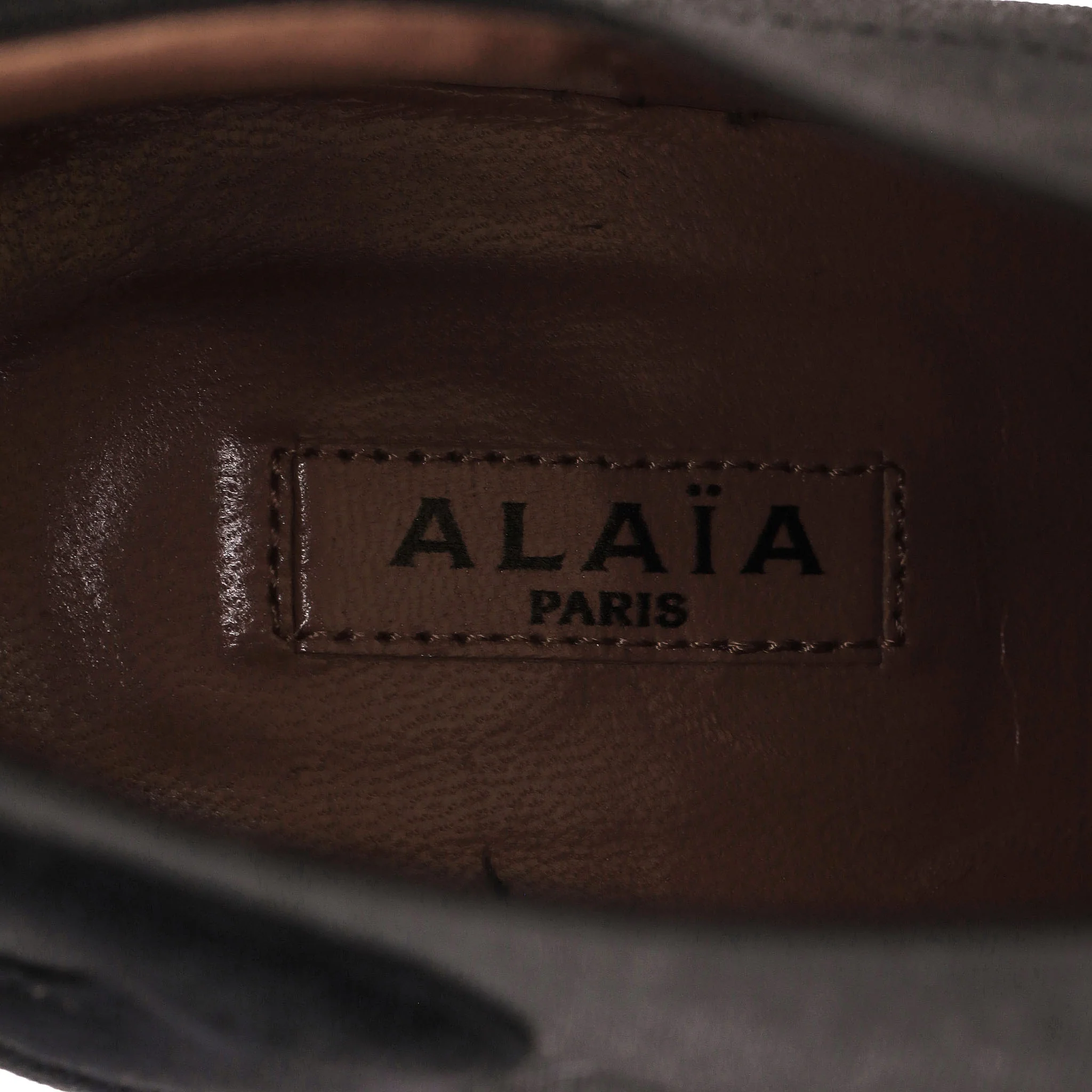 Alaia Suede Ankle Boots. Size 39 - Image 7