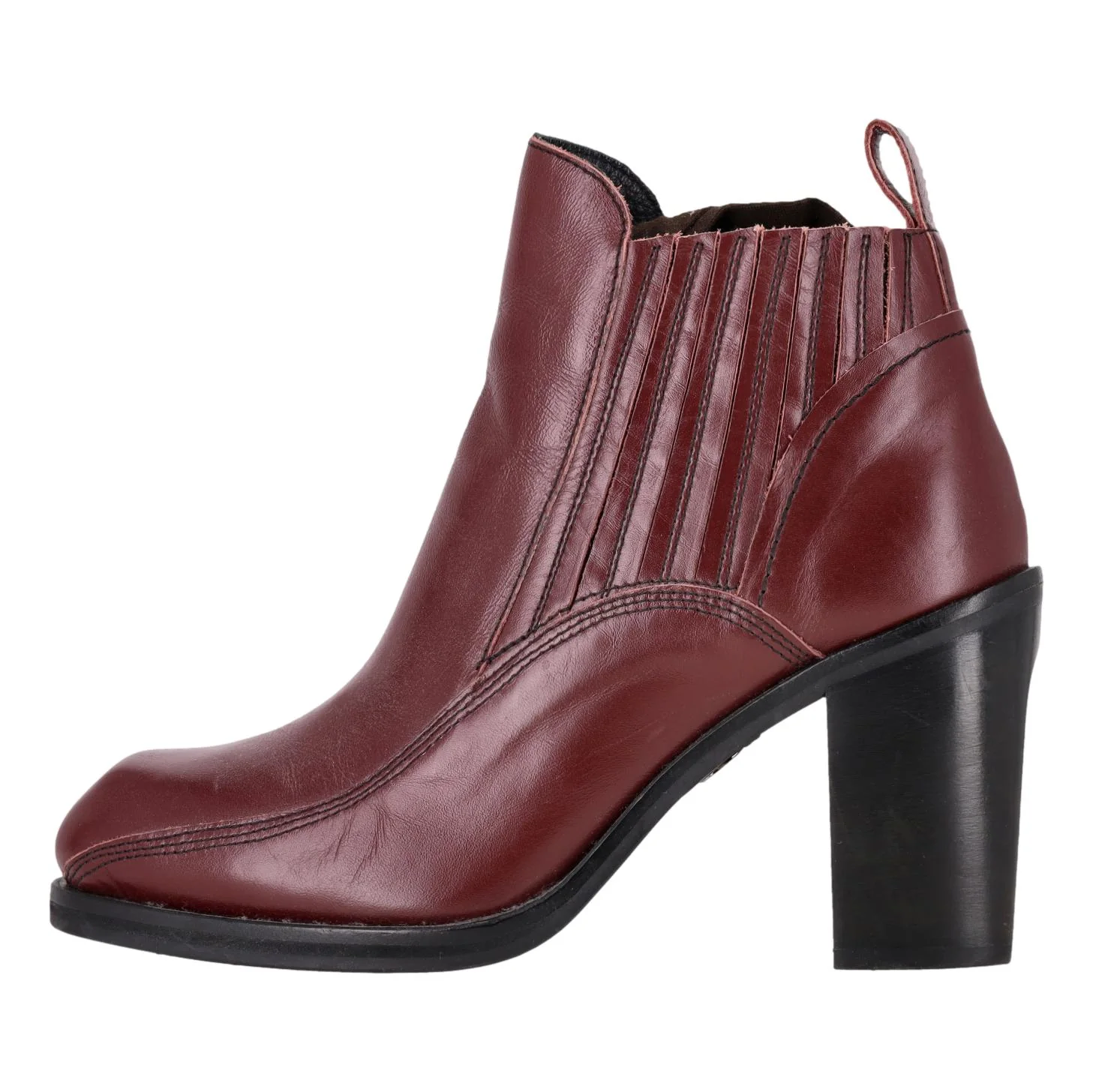 Alexander McQueen Block Heel Leather Chelsea Boots. Size 38