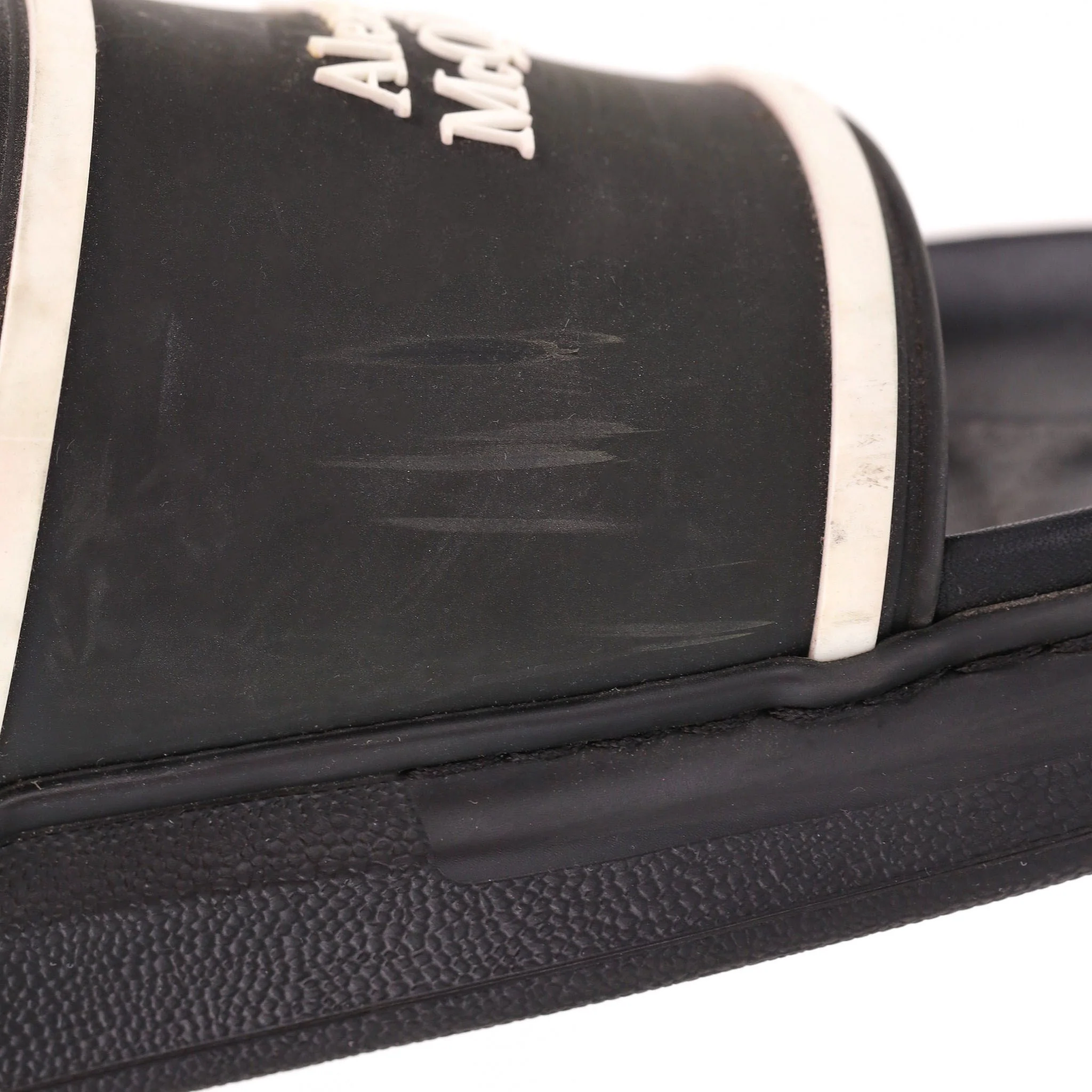 Alexander McQueen Logo Rubber Sliders. Size 42 - Image 9