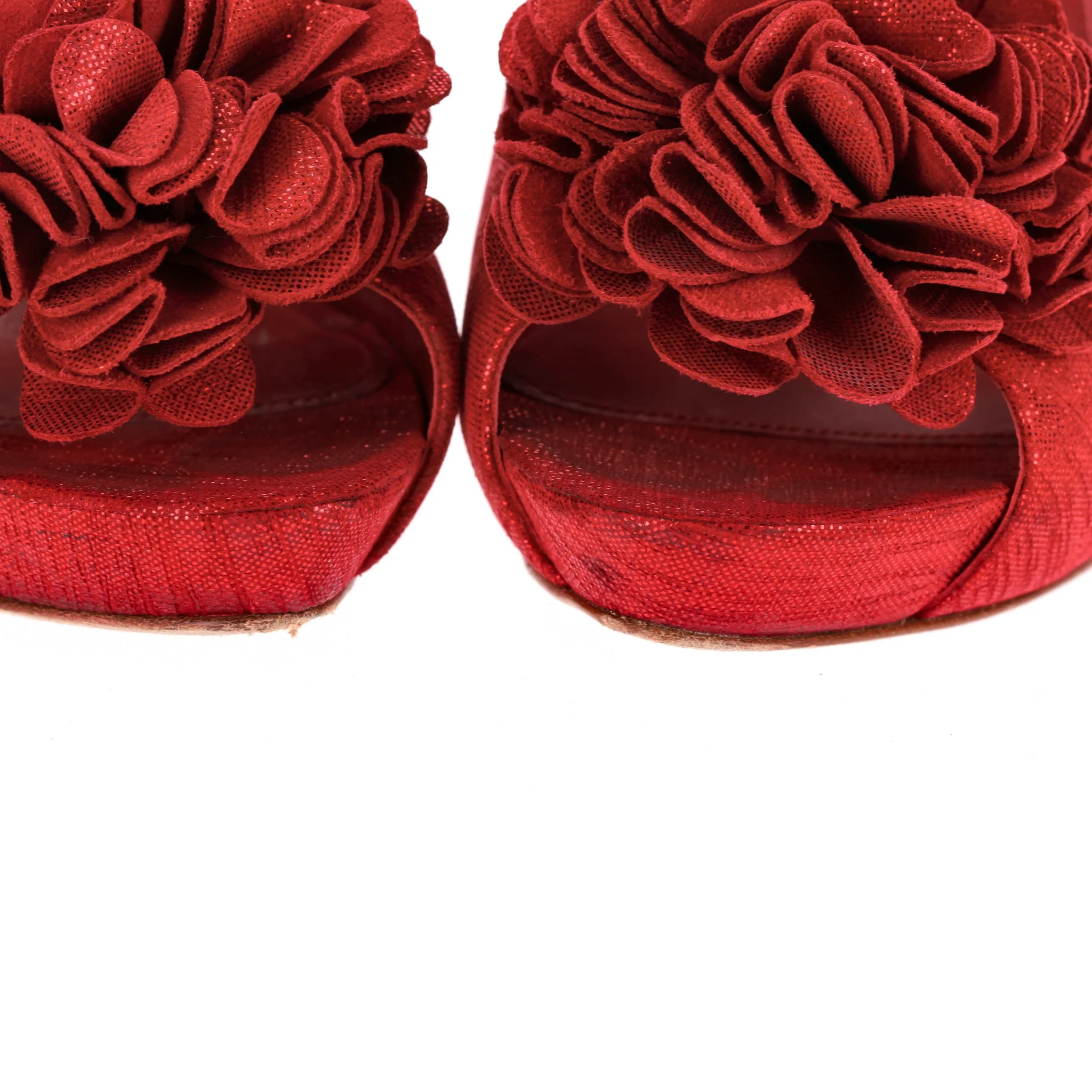 Alexander McQueen Metallic Fabric Flower Embellished Pumps. Size 37 - Image 9