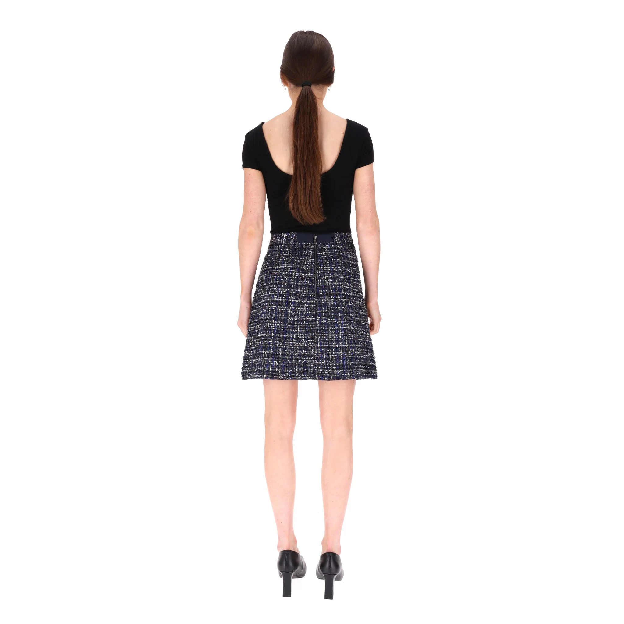 Alice + Olivia Tweed Skirt. Size M - Image 4