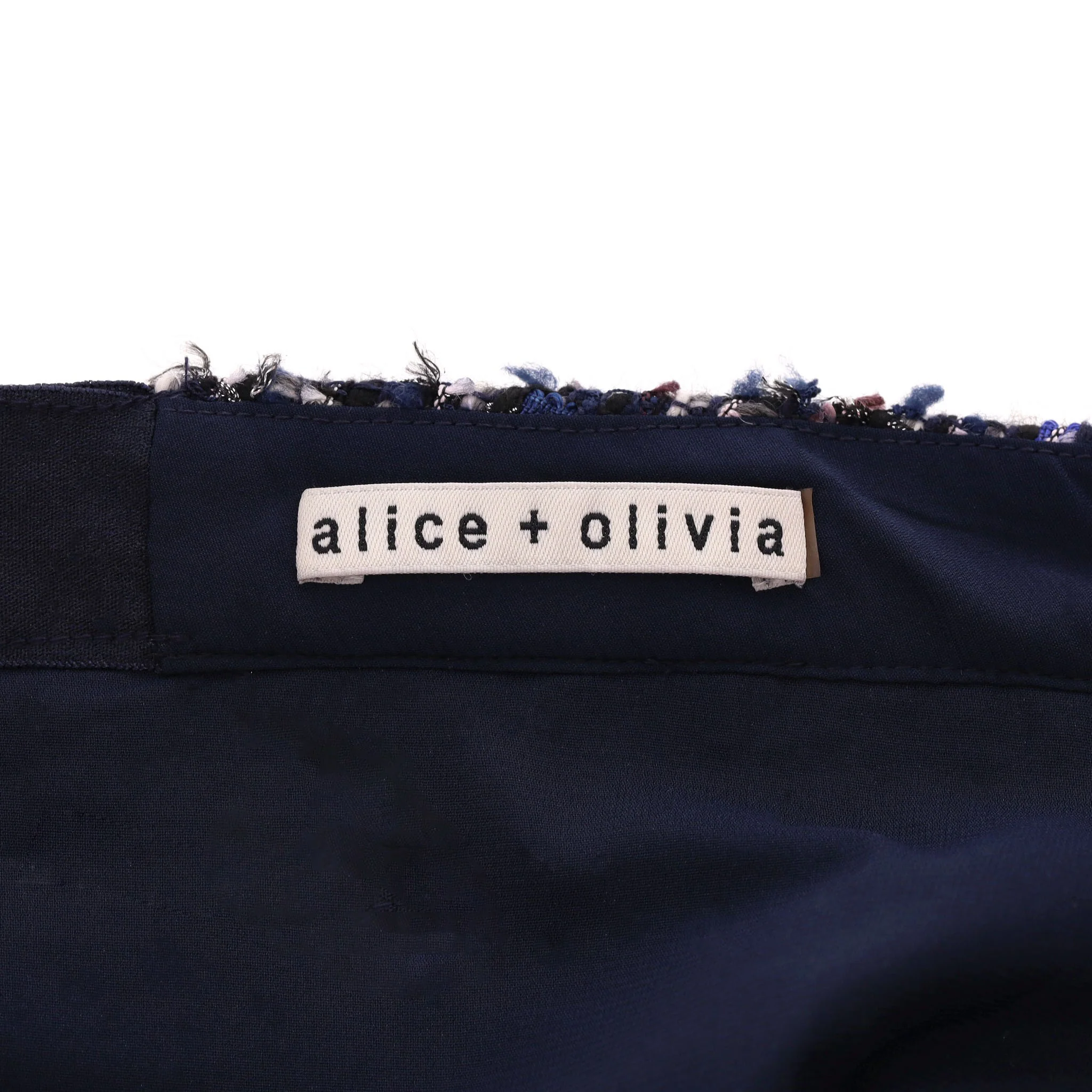 Alice + Olivia Tweed Skirt. Size M - Image 6