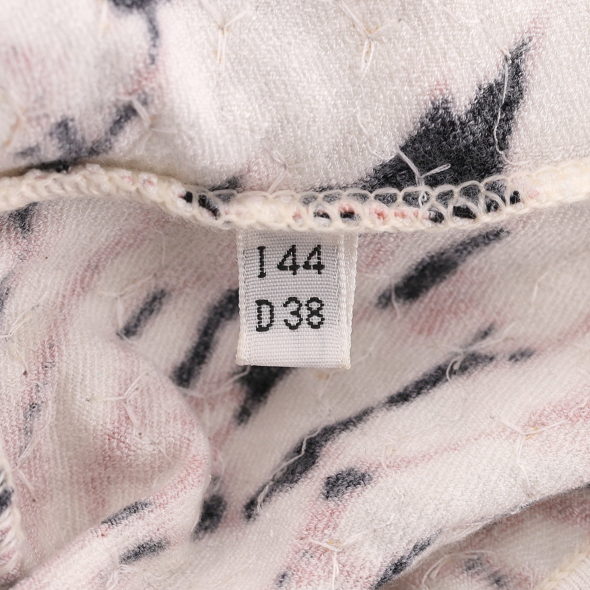 Blumarine Sequin Embellished Printed Dress. Size 44IT - Image 8