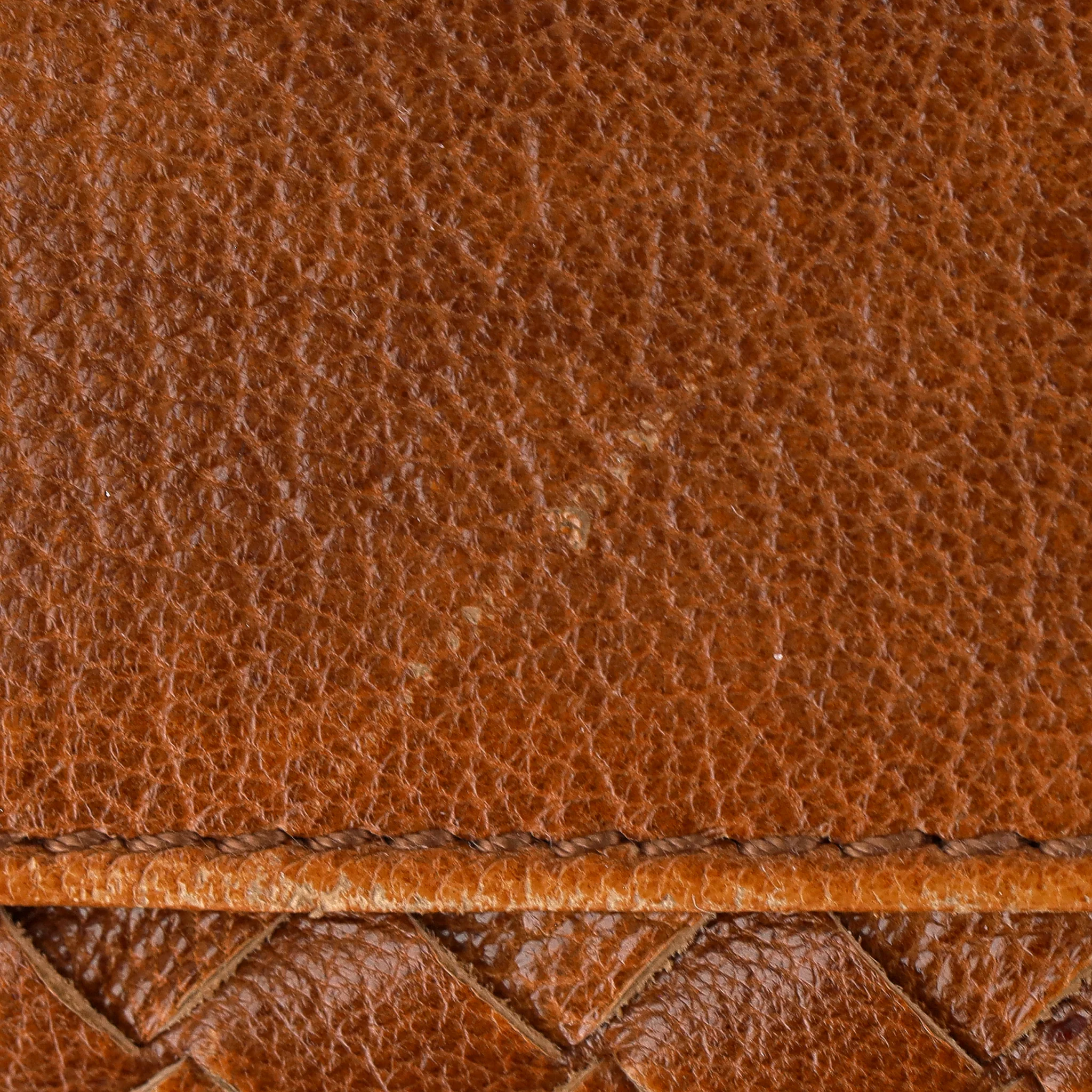 Bottega Veneta Intrecciato Chain-Link Trim Leather Shoulder Bag - Image 11