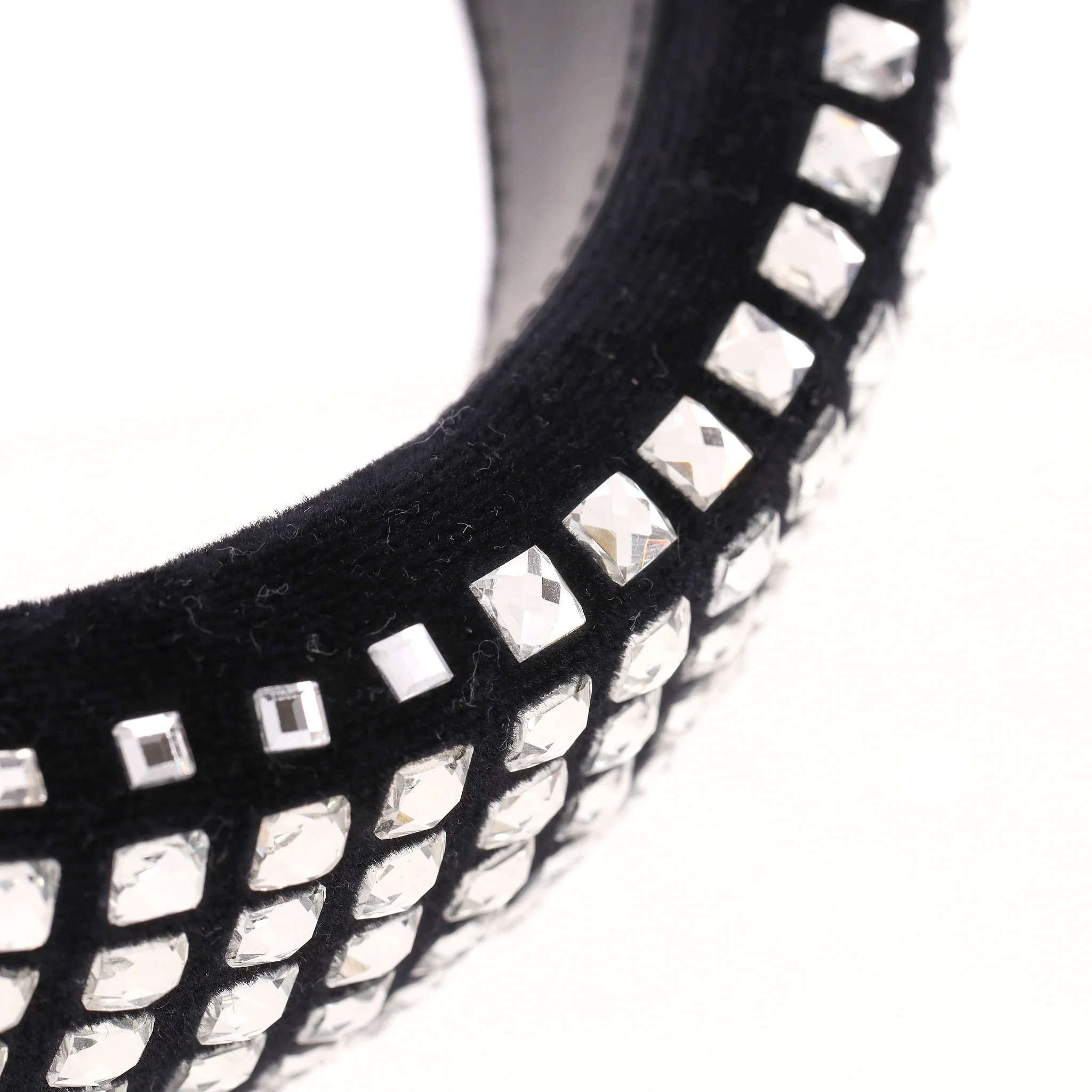 Burberry Crystal Embellished Velvet Headband - Image 7