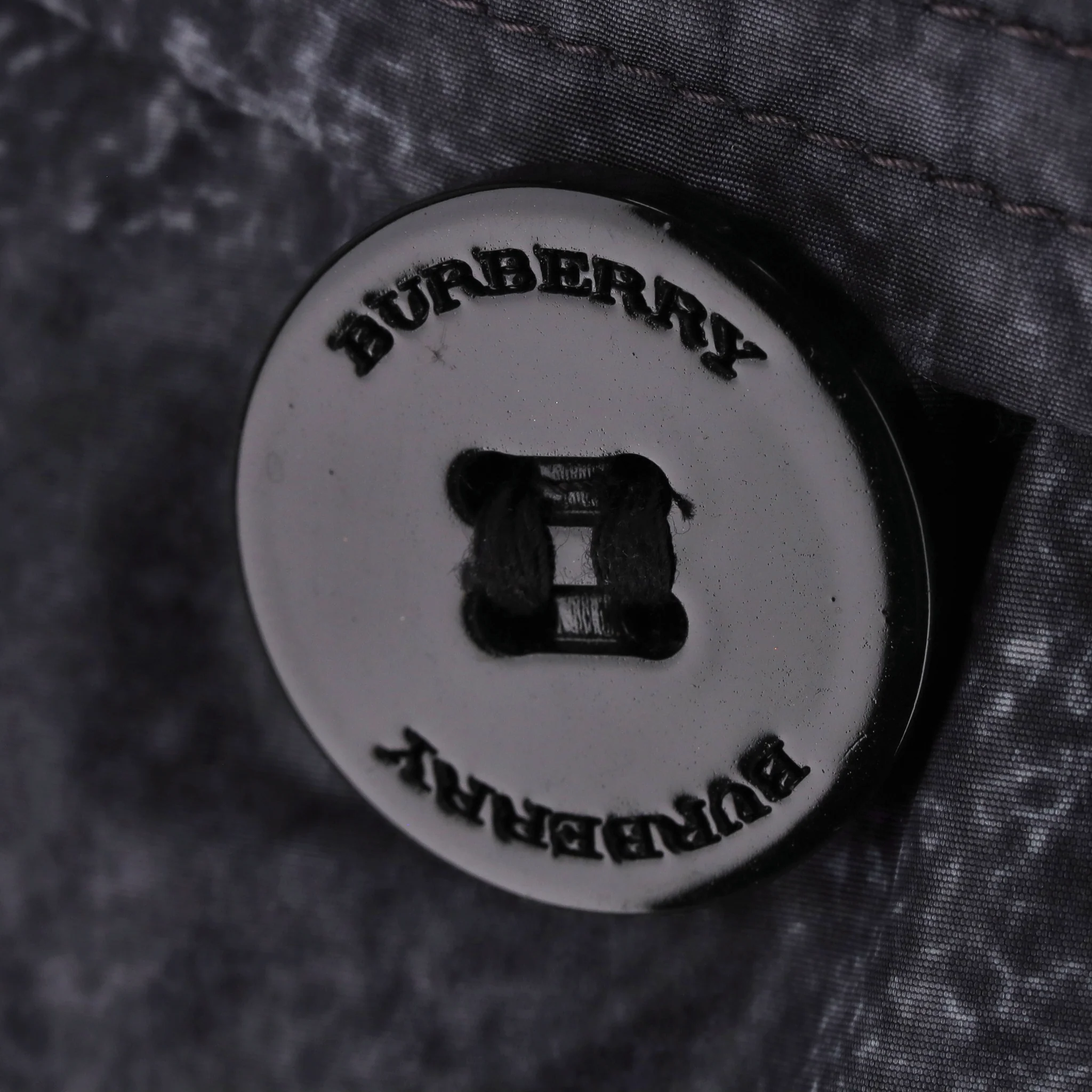 Burberry London Checked Trench Coat. Size S/M - Image 5
