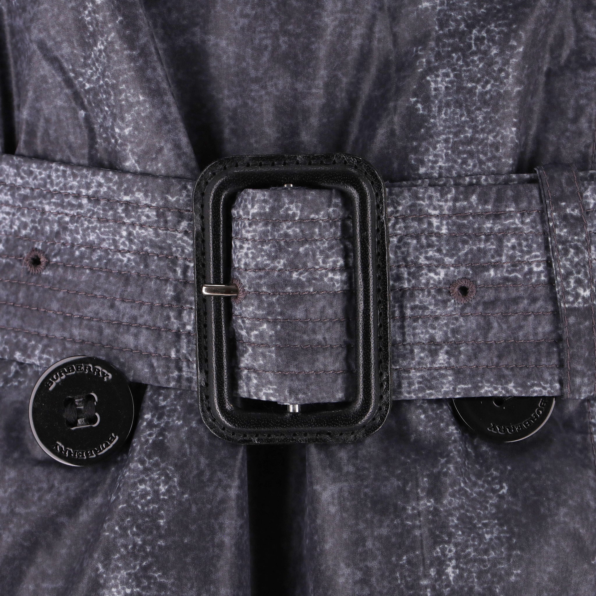 Burberry London Checked Trench Coat. Size S/M - Image 6