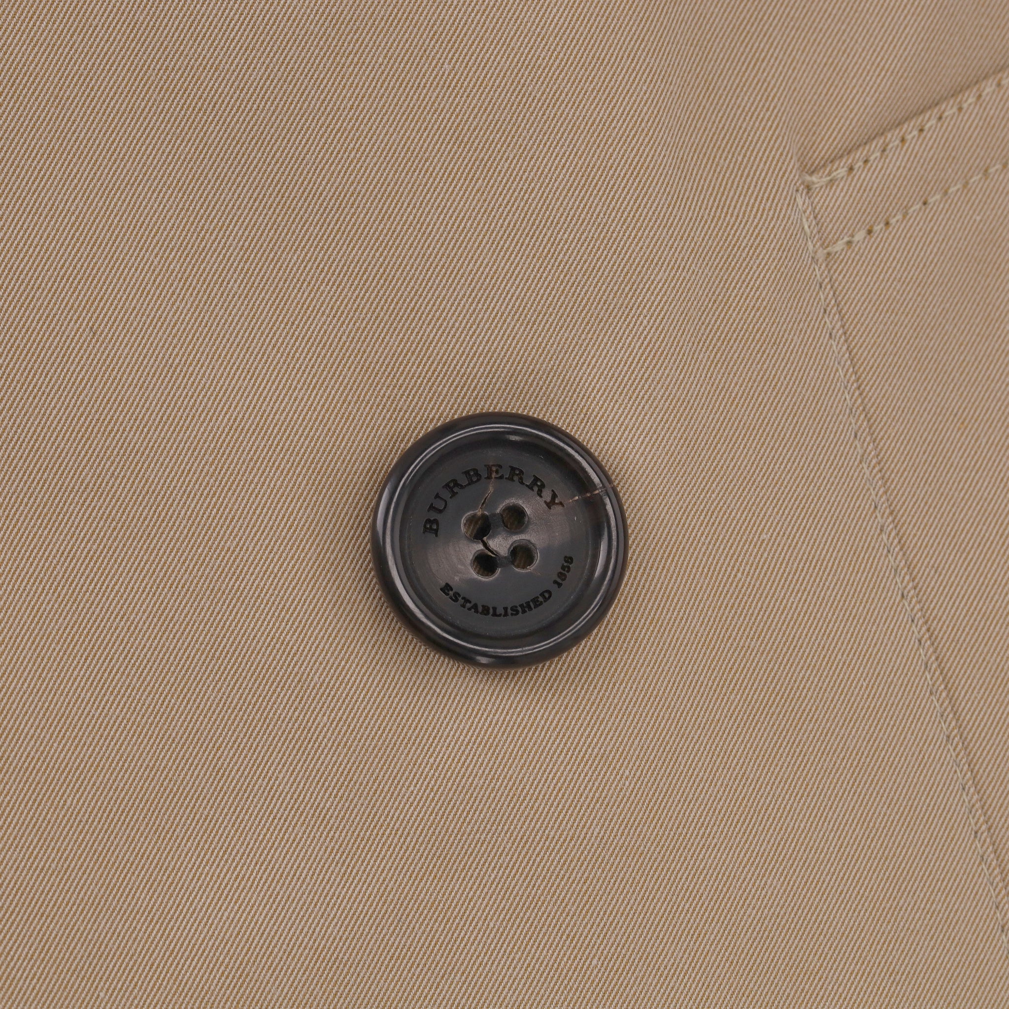 Burberry Mid-Length Kensington Trench Coat. Size 4UK - Image 8