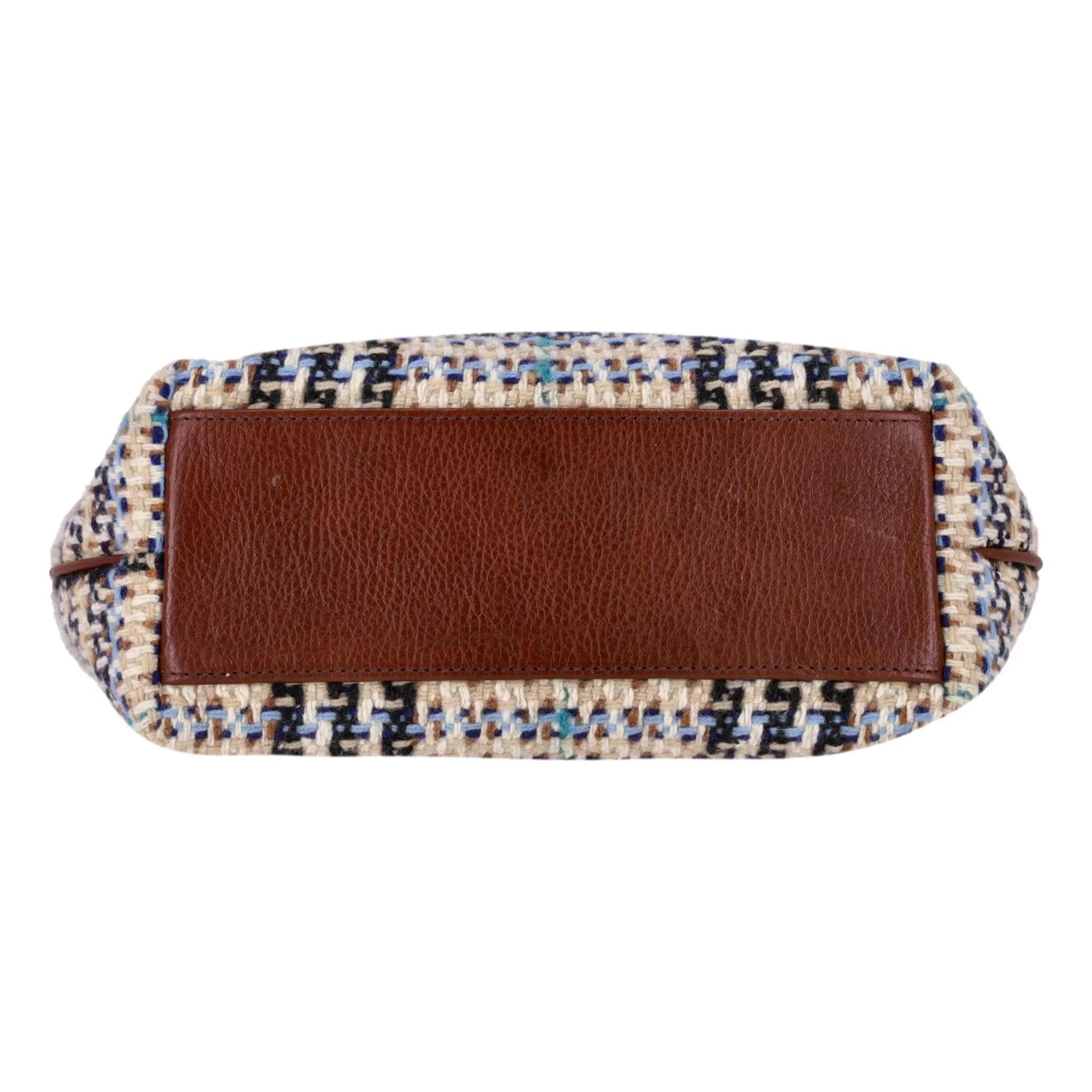 Burberry Woven Wool Handbag - Image 4