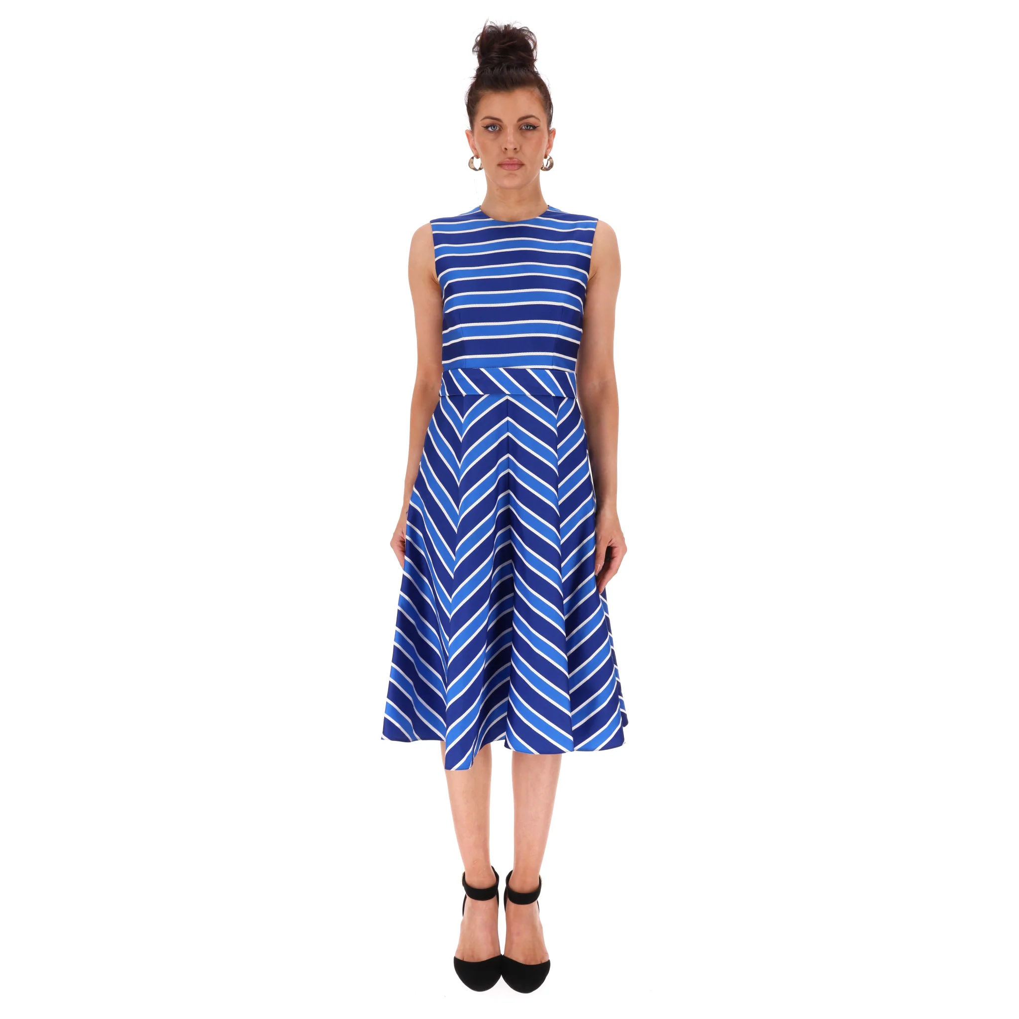 Carolina Herrera Striped Dress. Size 4US - Image 2