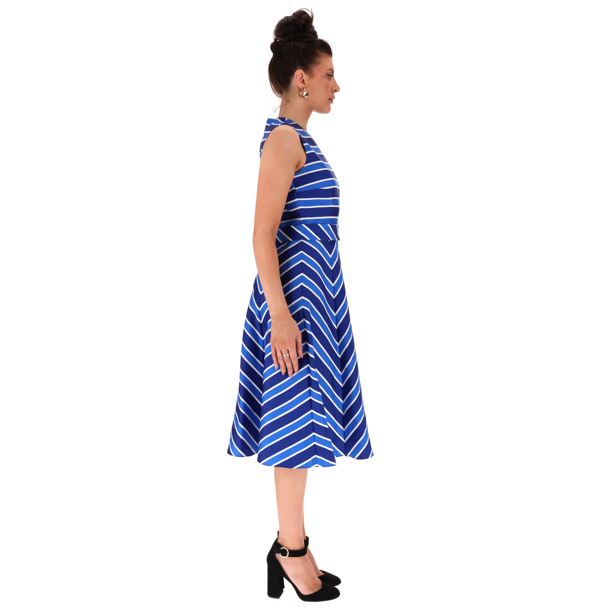 Carolina Herrera Striped Dress. Size 4US - Image 3