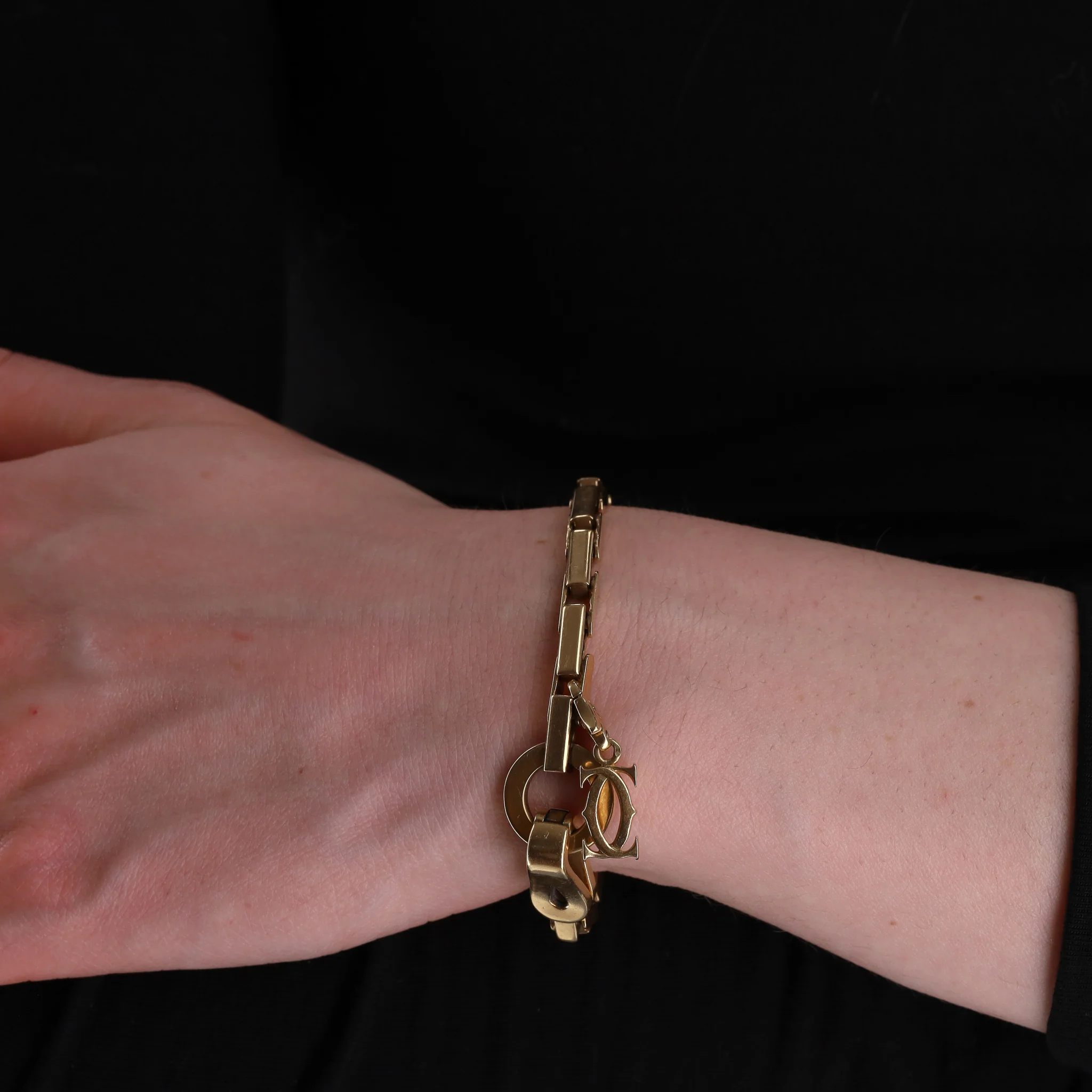 Cartier 18k Gold Agrafe Bracelet With Cartier Logo Charm - Image 2