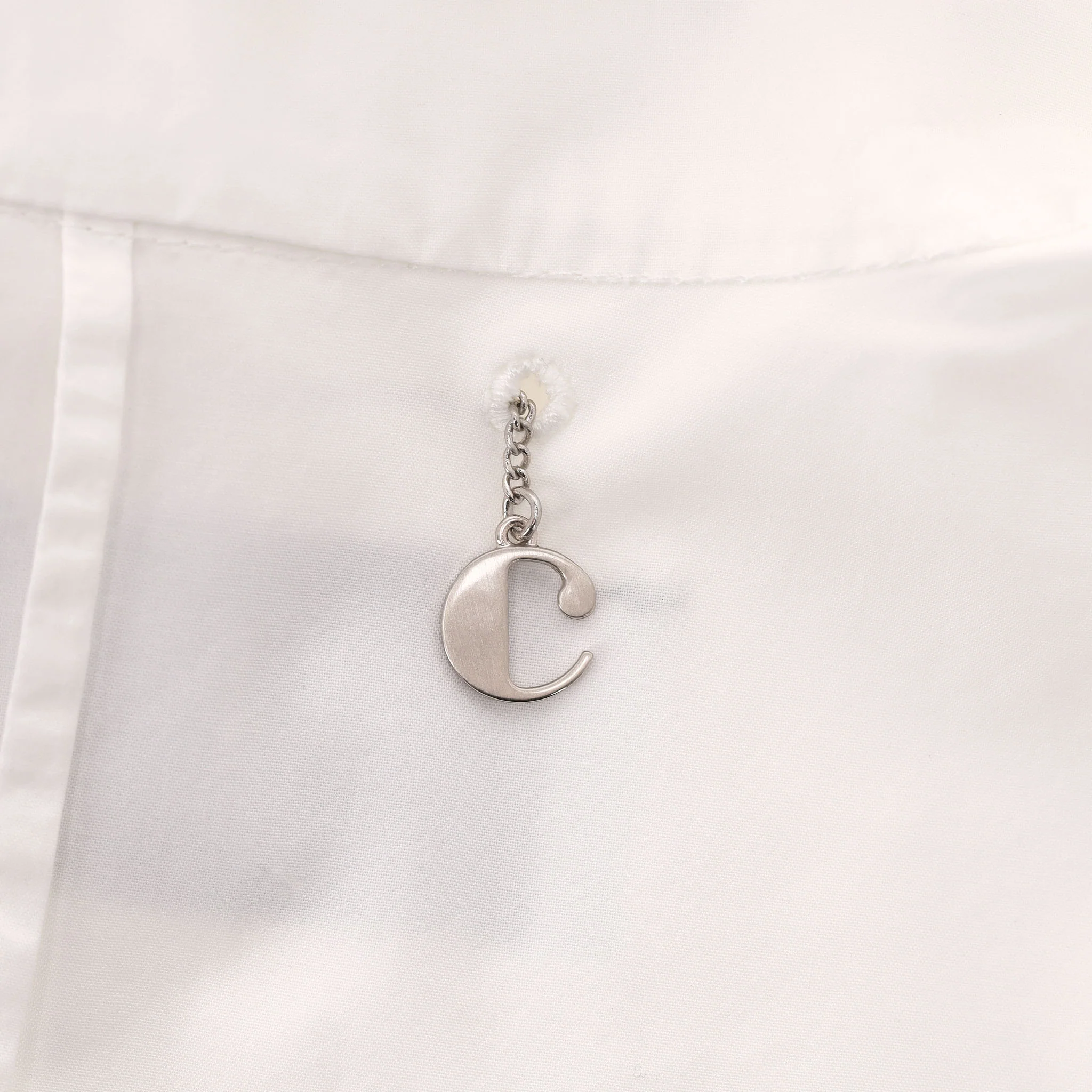 Carven Embroidery Detail Cotton Shirt. Size 38FR - Image 6