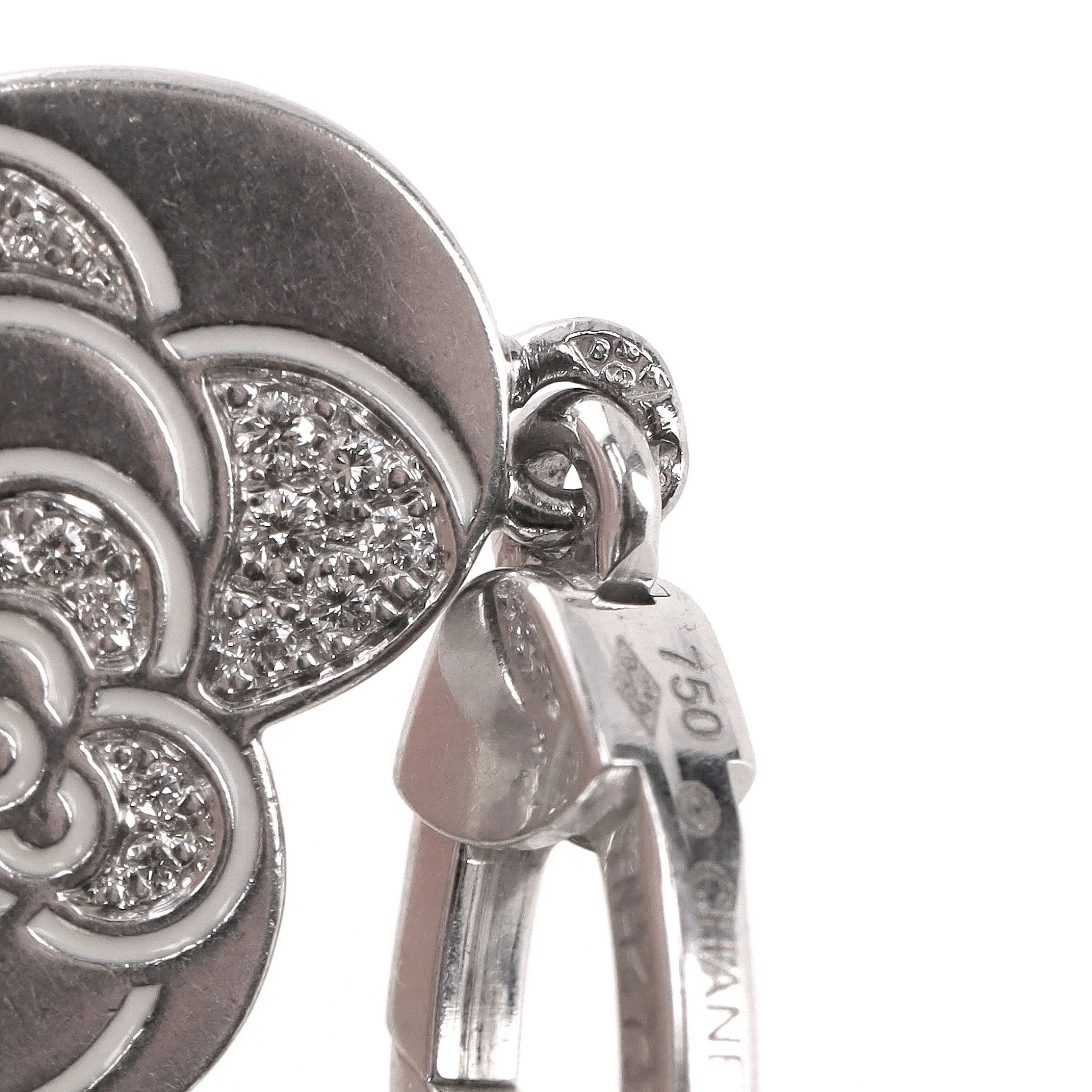 Chanel 18K White Gold & Diamond Camellia Heart-Shaped Charm - Image 6