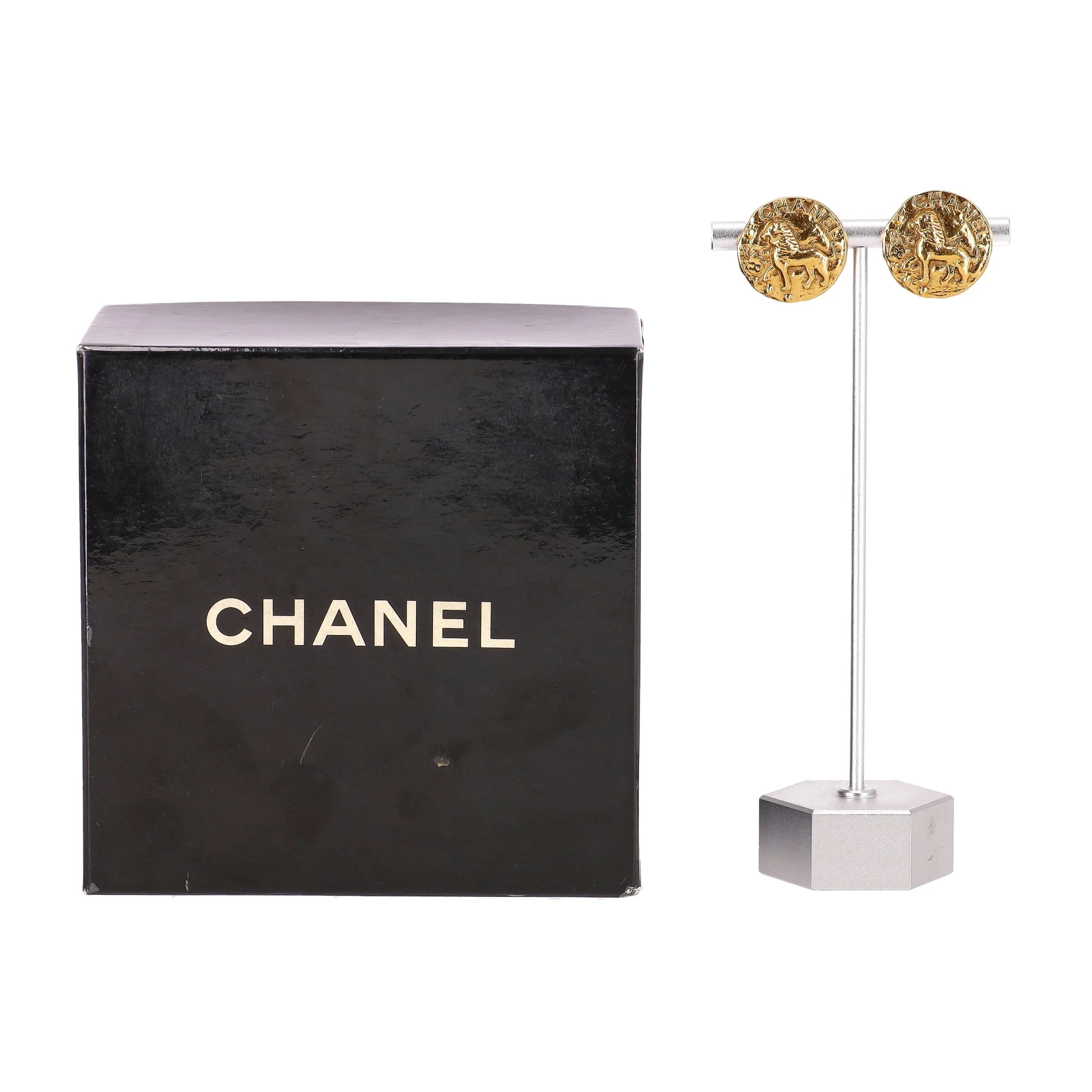 Chanel 1980's 24k Gold Plated Lion Clip-On Earrings - Image 3