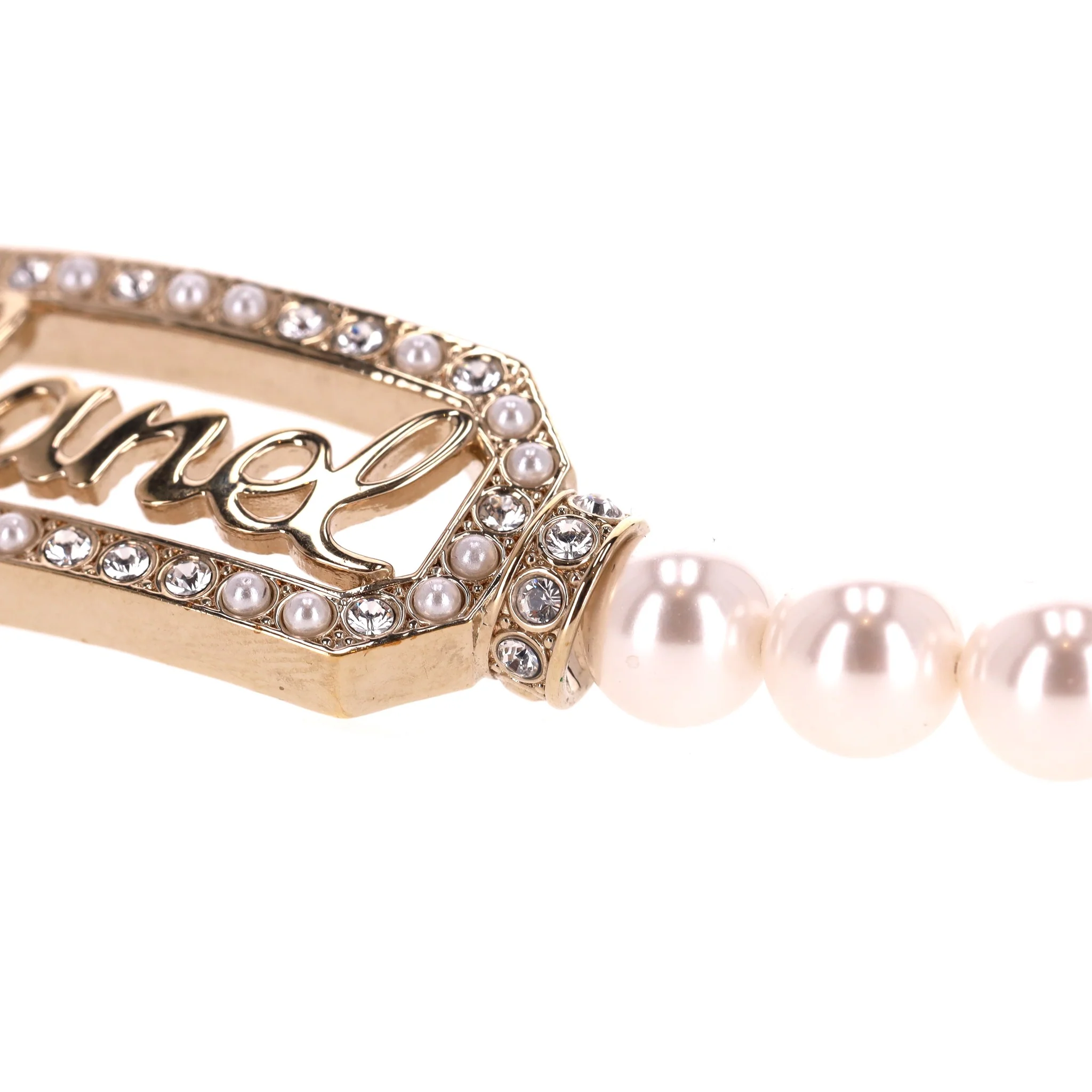 Chanel Pearl Choker Necklace With Crystal Embellished 'Chanel' Signature - Image 6