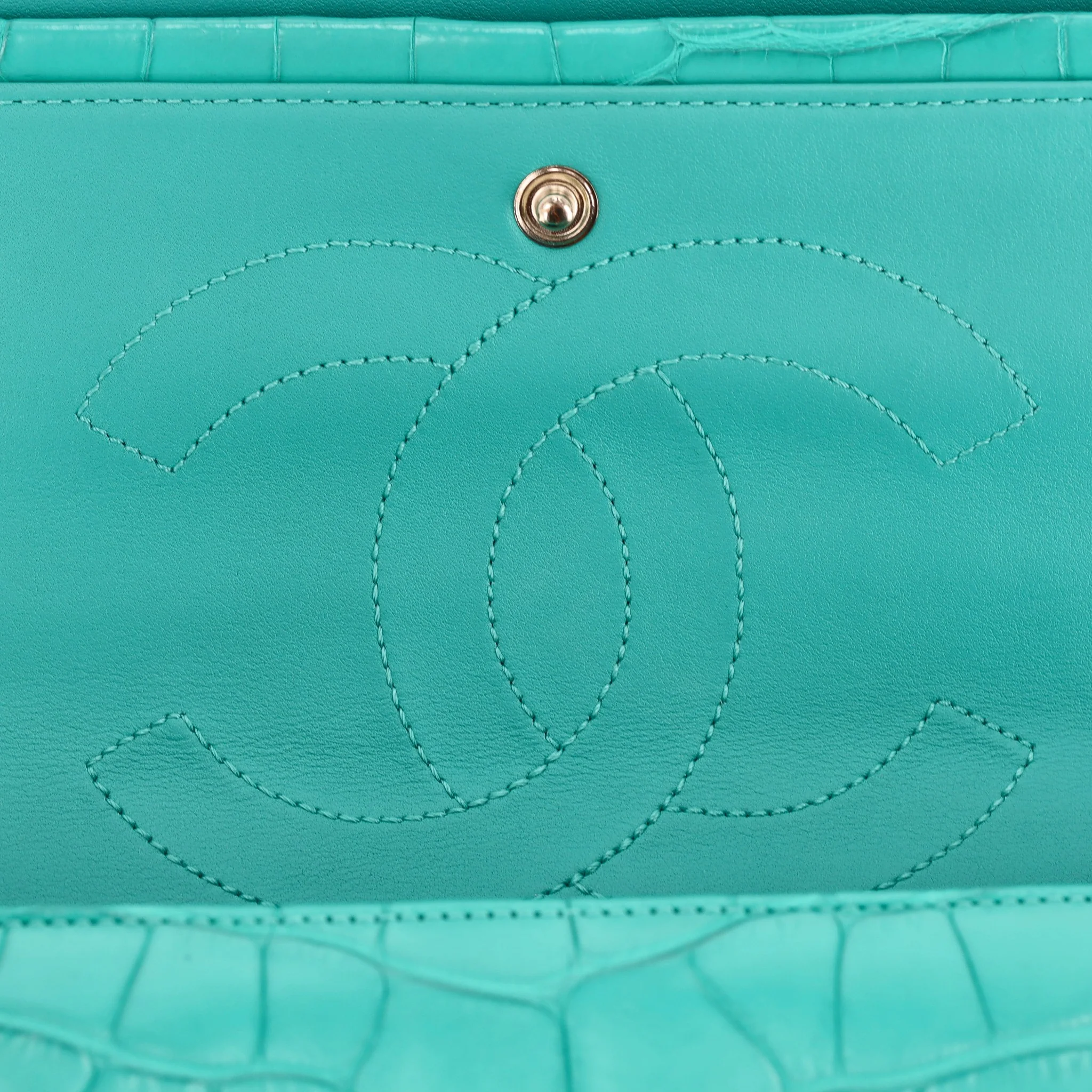 Chanel Matte Alligator Jumbo Double Flap Bag - Image 10