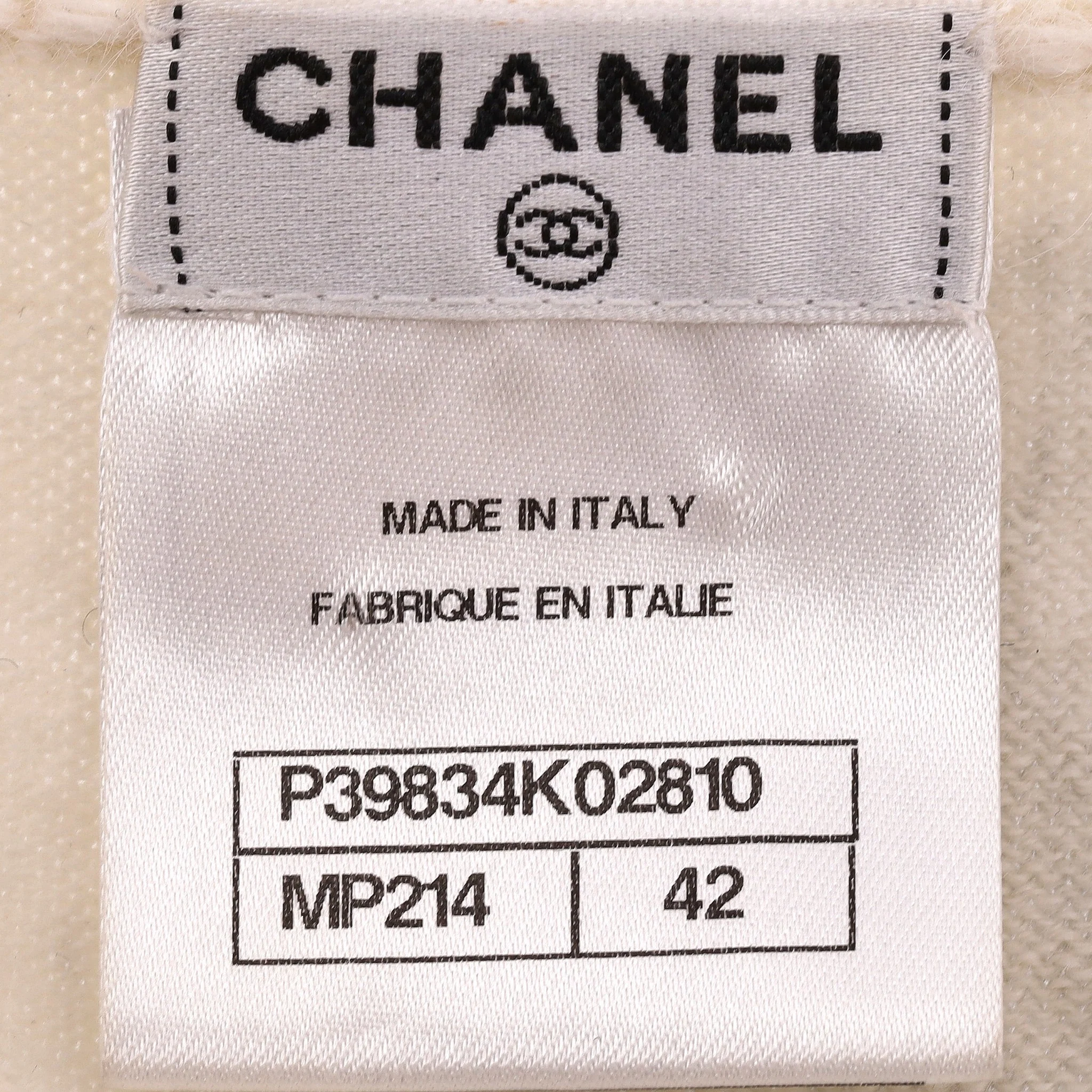 Chanel Open Back Angora & Cashmere Dress. Size 42FR - Image 6