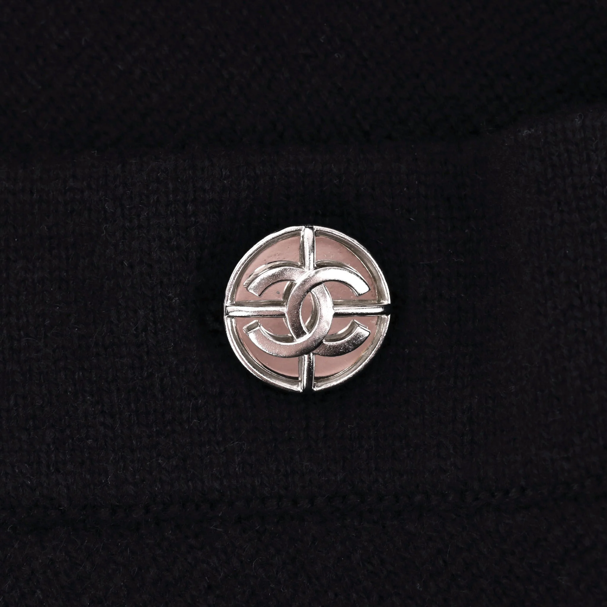 Chanel Cashmere Cardi/Coat With 'CC' Logo Buttons. Size 38FR - Image 5