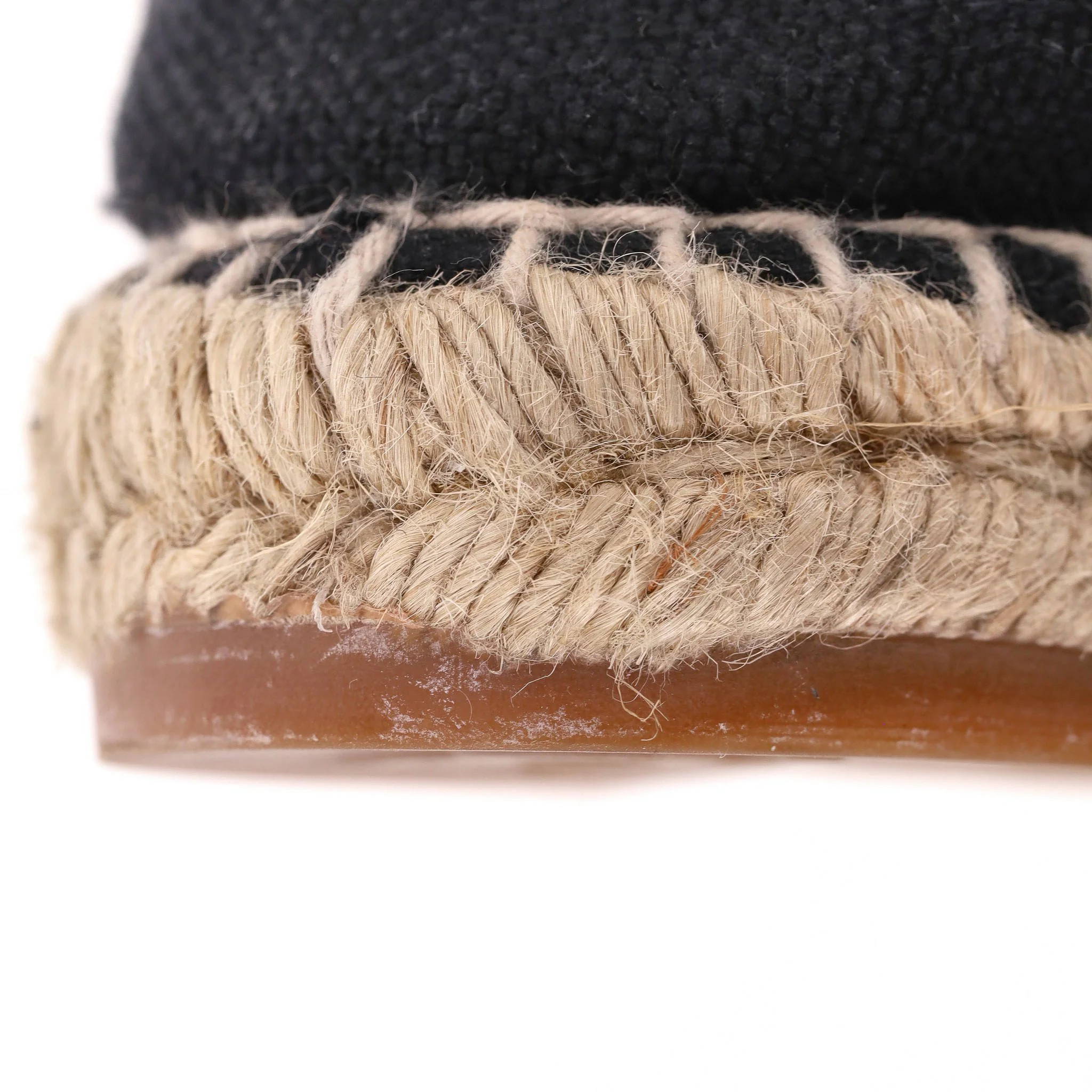 Chanel 'CC' Logo Canvas Espadrilles. Size 35 - Image 10