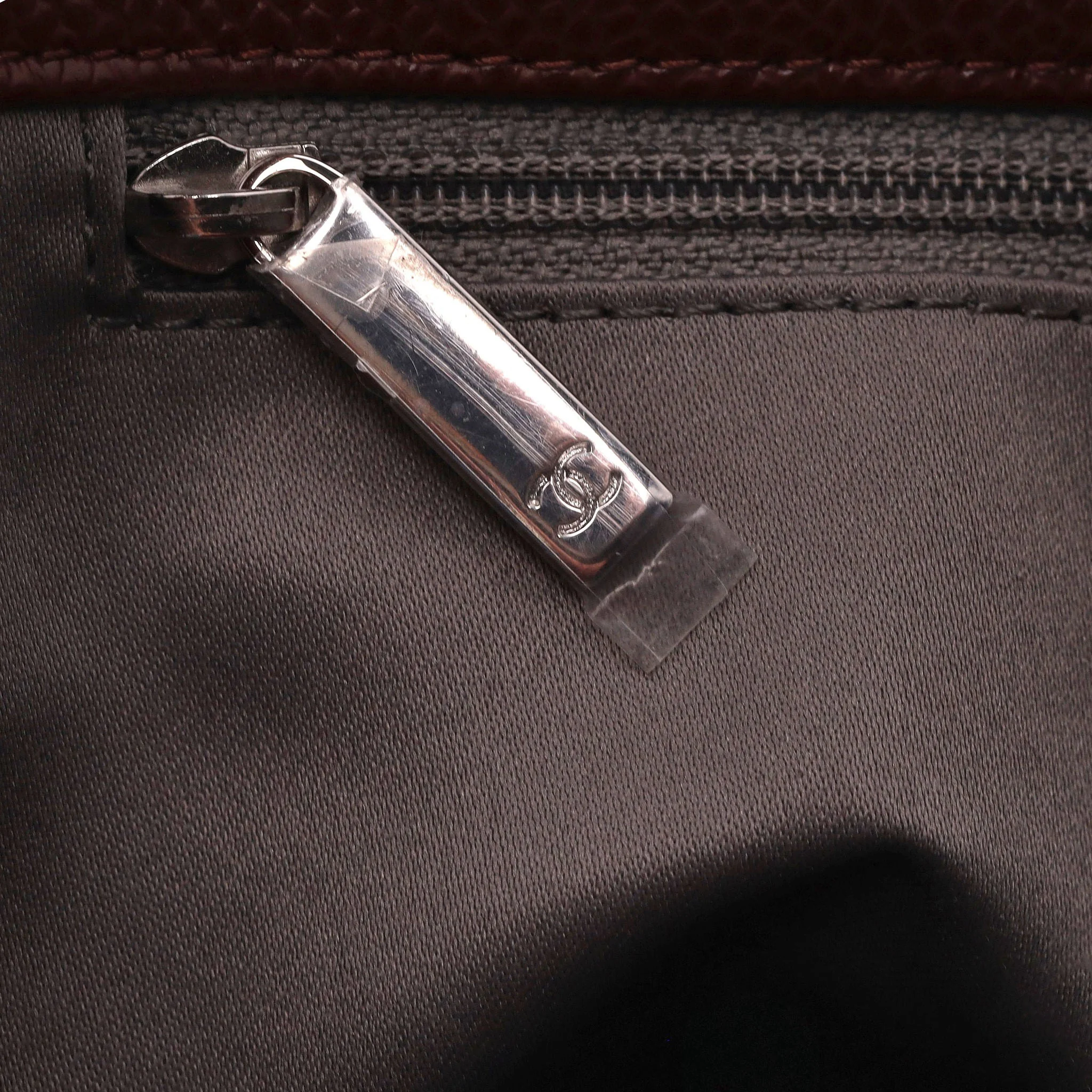 Chanel 'CC' Logo Caviar Leather Petite Shopping Tote Bag - Image 8