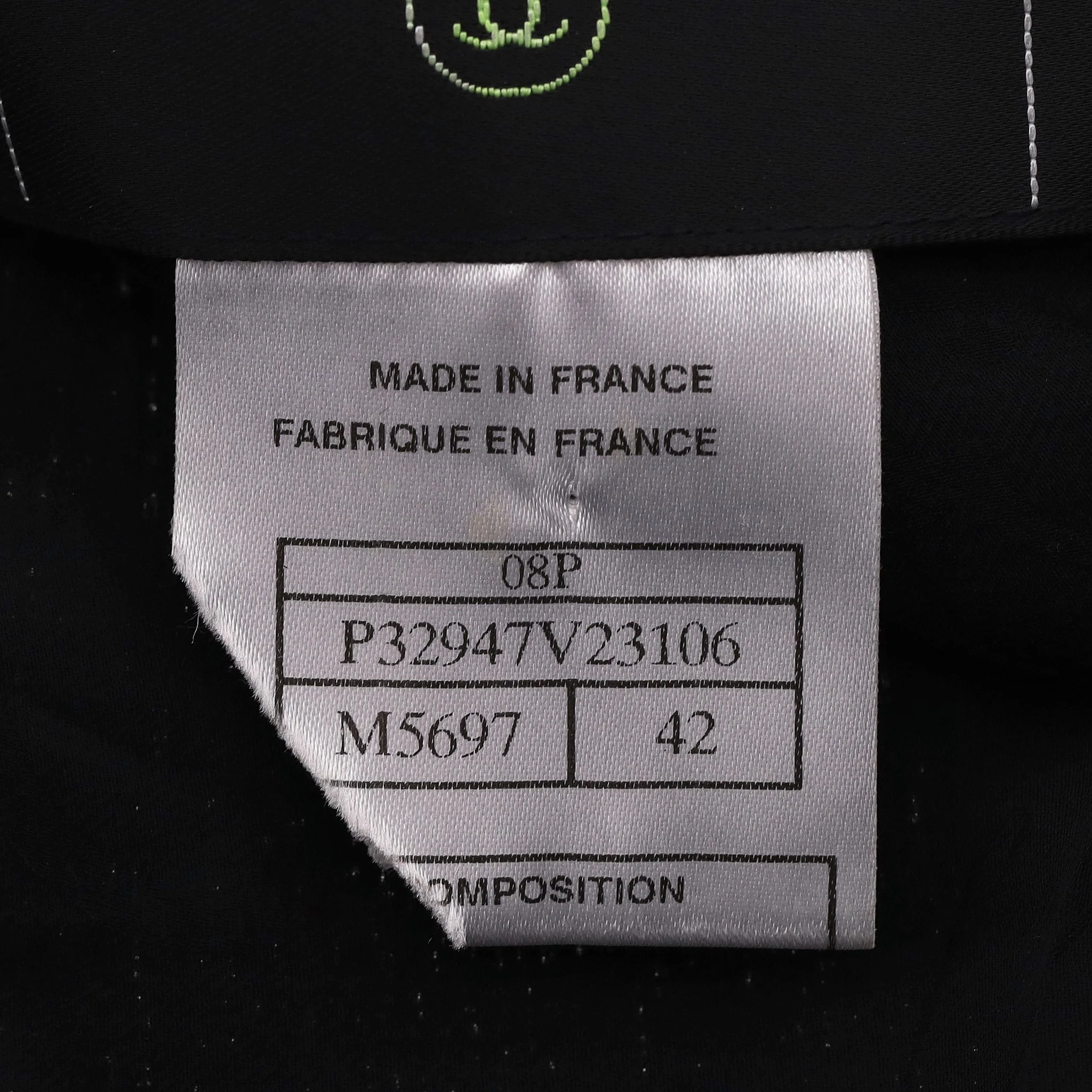 Chanel 'CC' Logo & Chain Detail Tweed Jacket. Size 42FR - Image 9