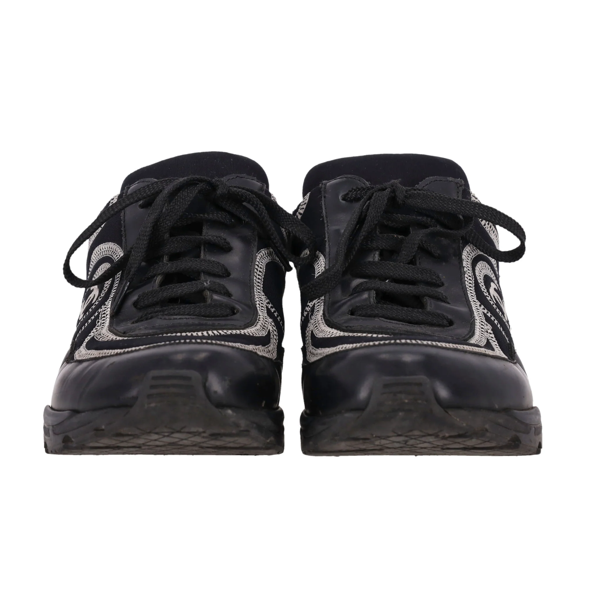 Chanel 'CC' Logo Embroidered Neoprene & Leather Sneakers. Size 36 - Image 2