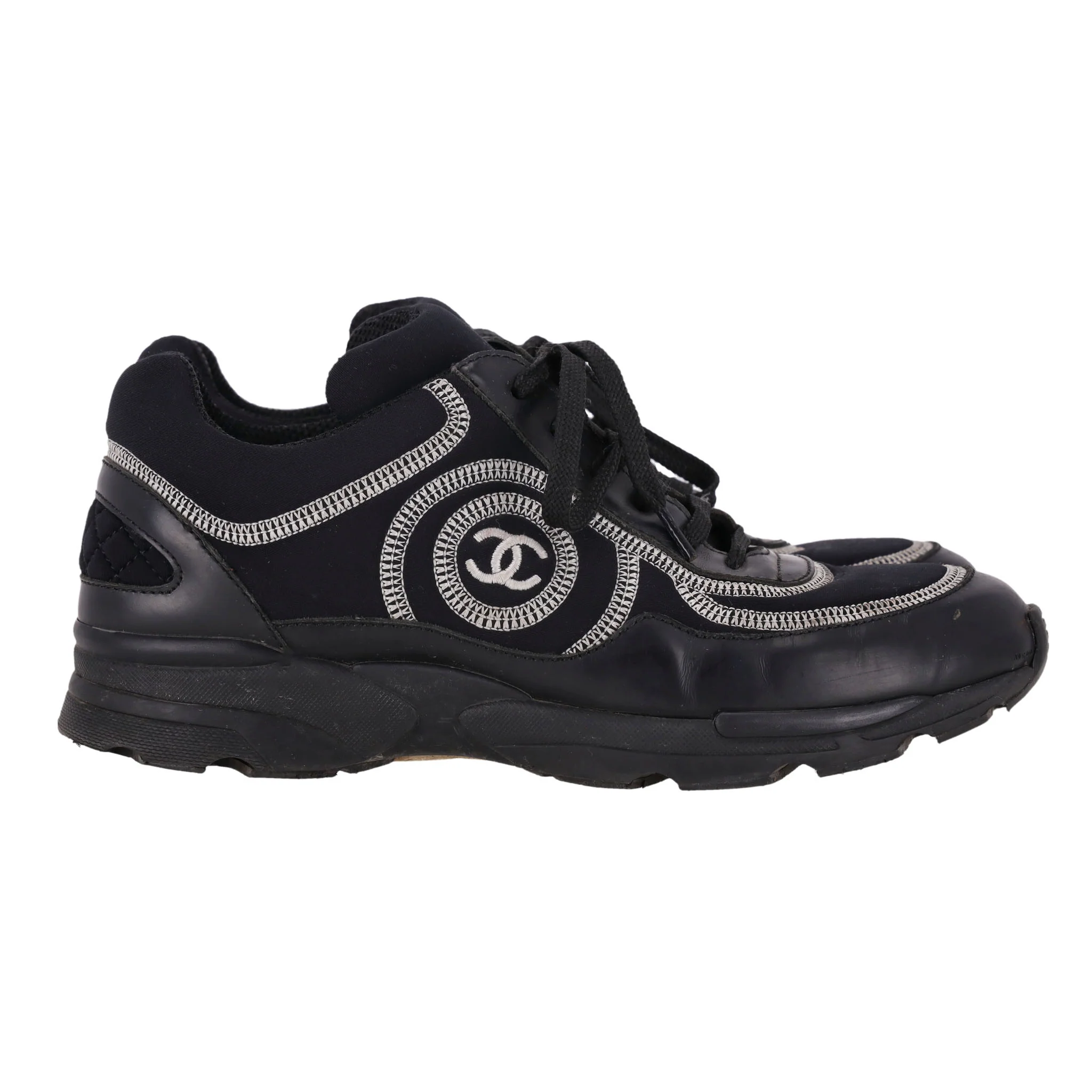Chanel 'CC' Logo Embroidered Neoprene & Leather Sneakers. Size 36 - Image 3