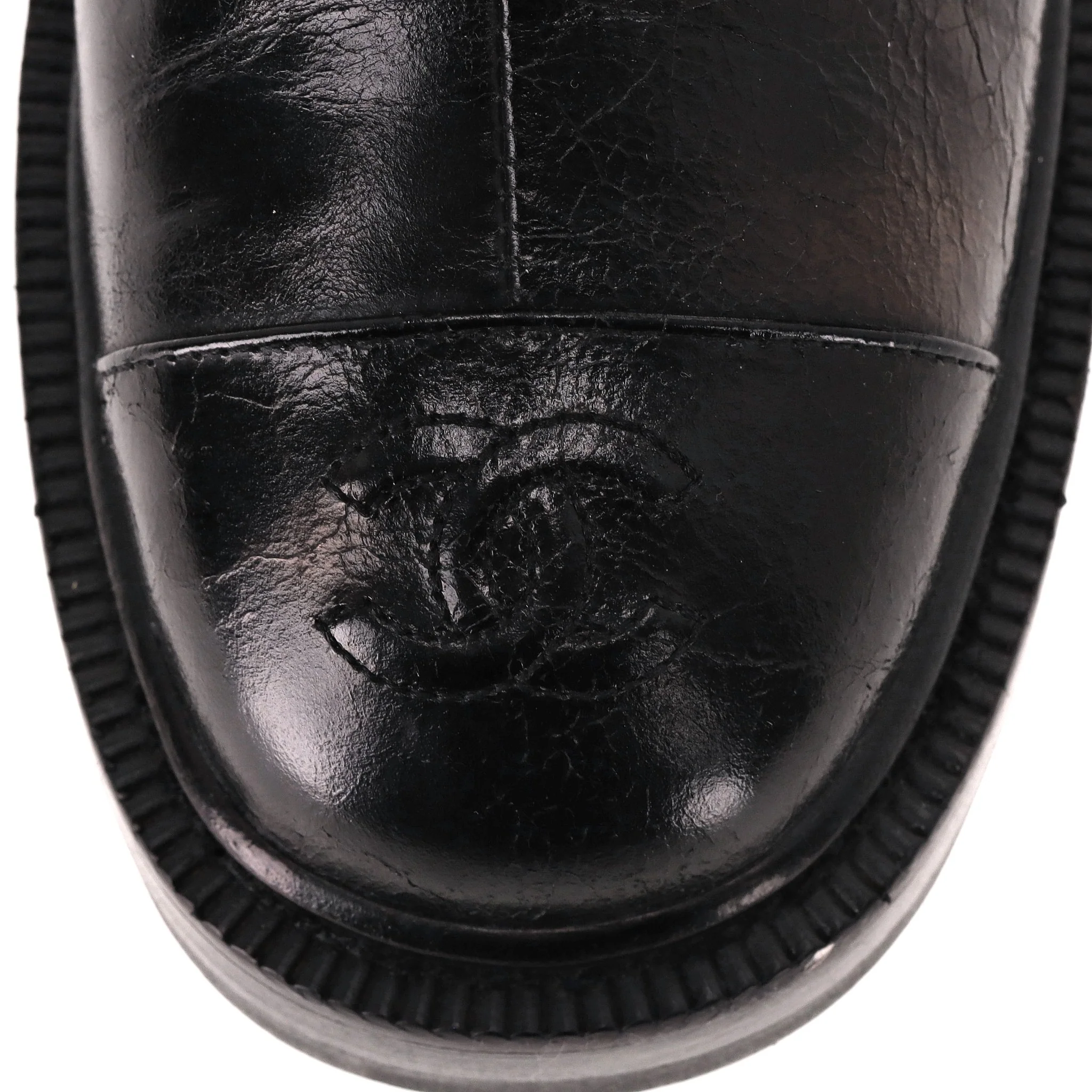 Chanel 'CC' Logo Lambskin & Shearing Ankle Boots. Size 36 - Image 3