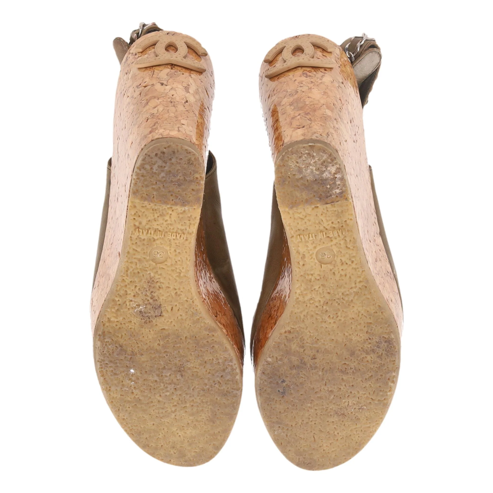 Chanel 'CC' Logo & Chain Detail Leather Cork Wedge Sandals. Size 36 - Image 5