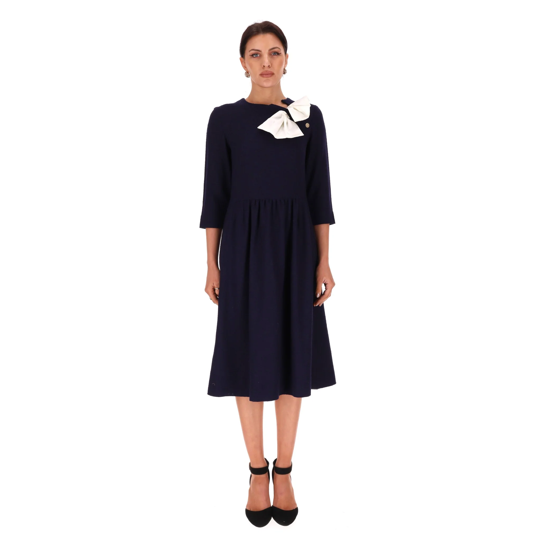 Chanel Creations 1970's Bow Detail Wool Dress With Lion Head Buttons. Size S - Image 2