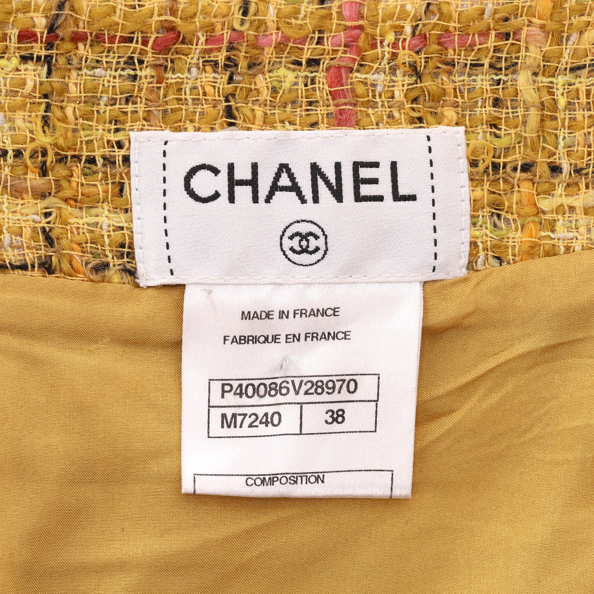Chanel Fantasy Wool Tweed & Crystal Mini Skirt. Size 38FR - Image 7