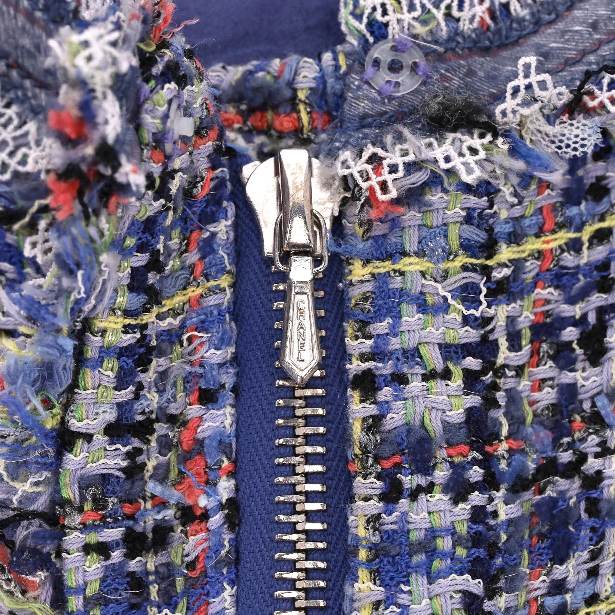 Chanel Front Zip Multicoloured Tweed Dress. Size 36FR - Image 6