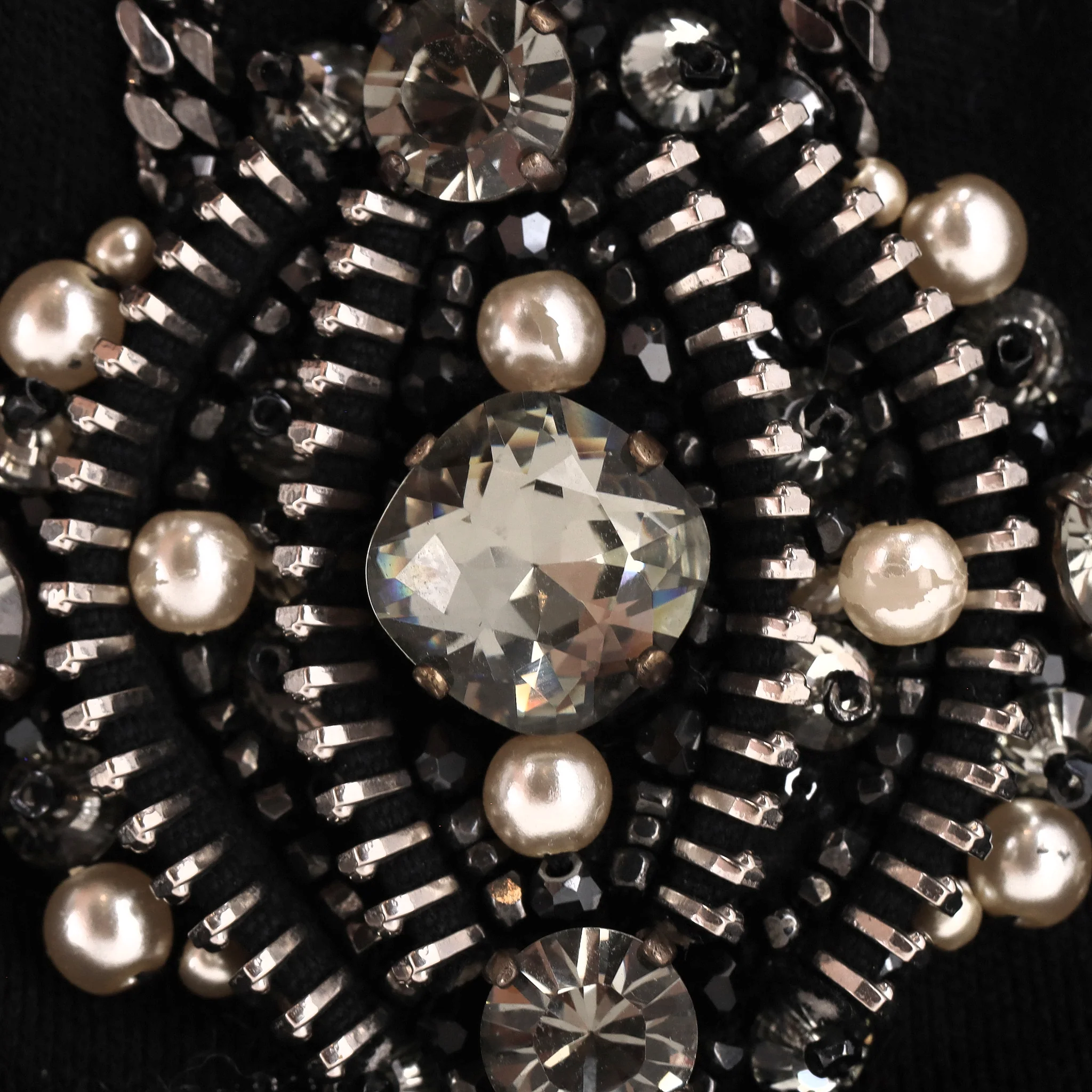 Chanel Runway Jewel Embellished & Chain Trim Lambskin Leather & Wool Gloves - Image 3