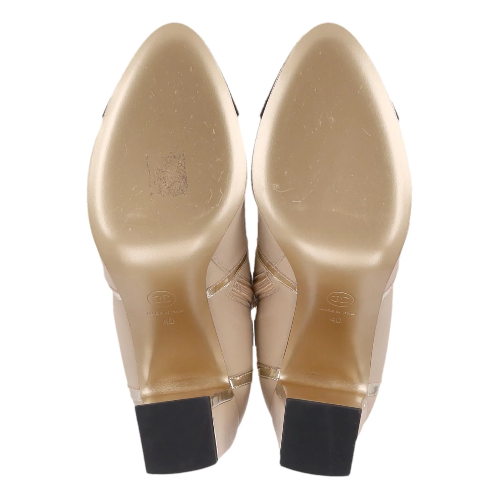 Chanel Lambskin Leather Ankle Boots With Grosgrain Trim & 'CC' Logo Heels. Size 40 - Image 6