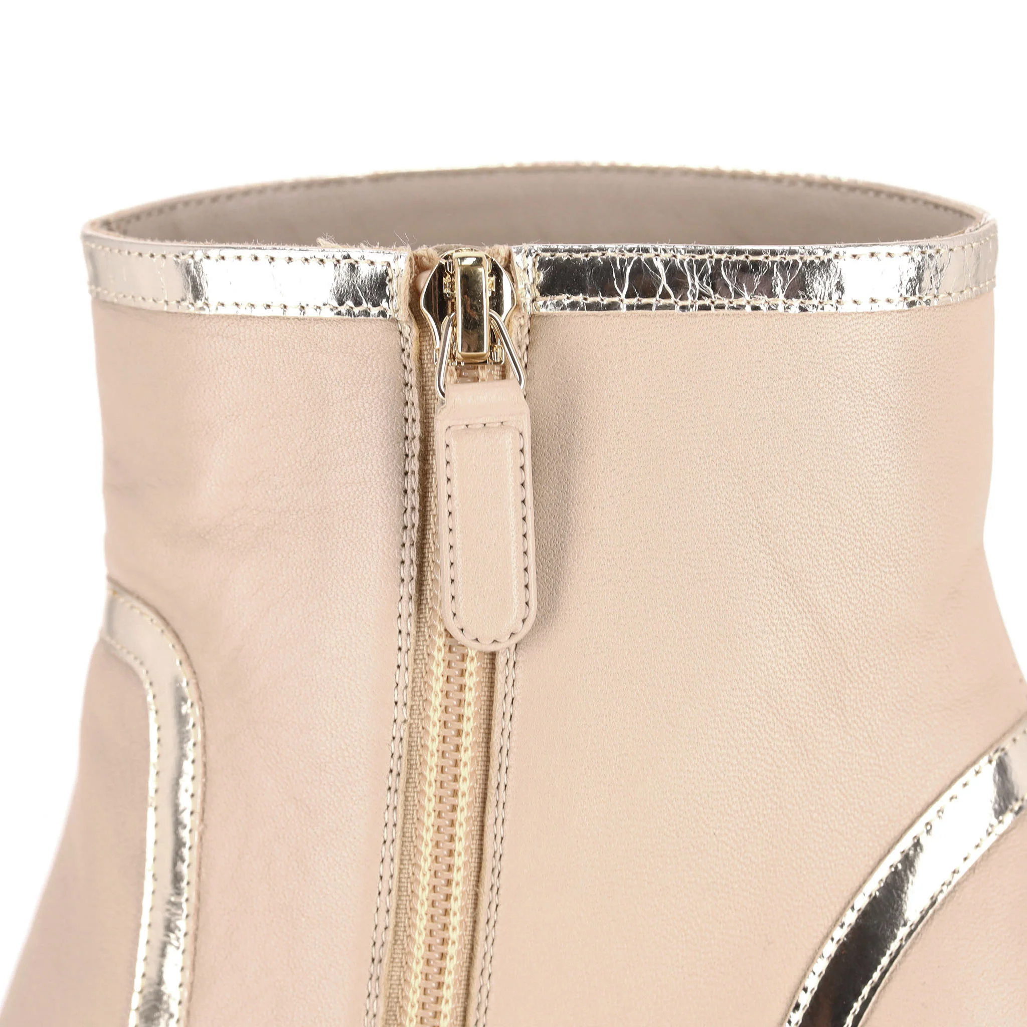 Chanel Lambskin Leather Ankle Boots With Grosgrain Trim & 'CC' Logo Heels. Size 40 - Image 8