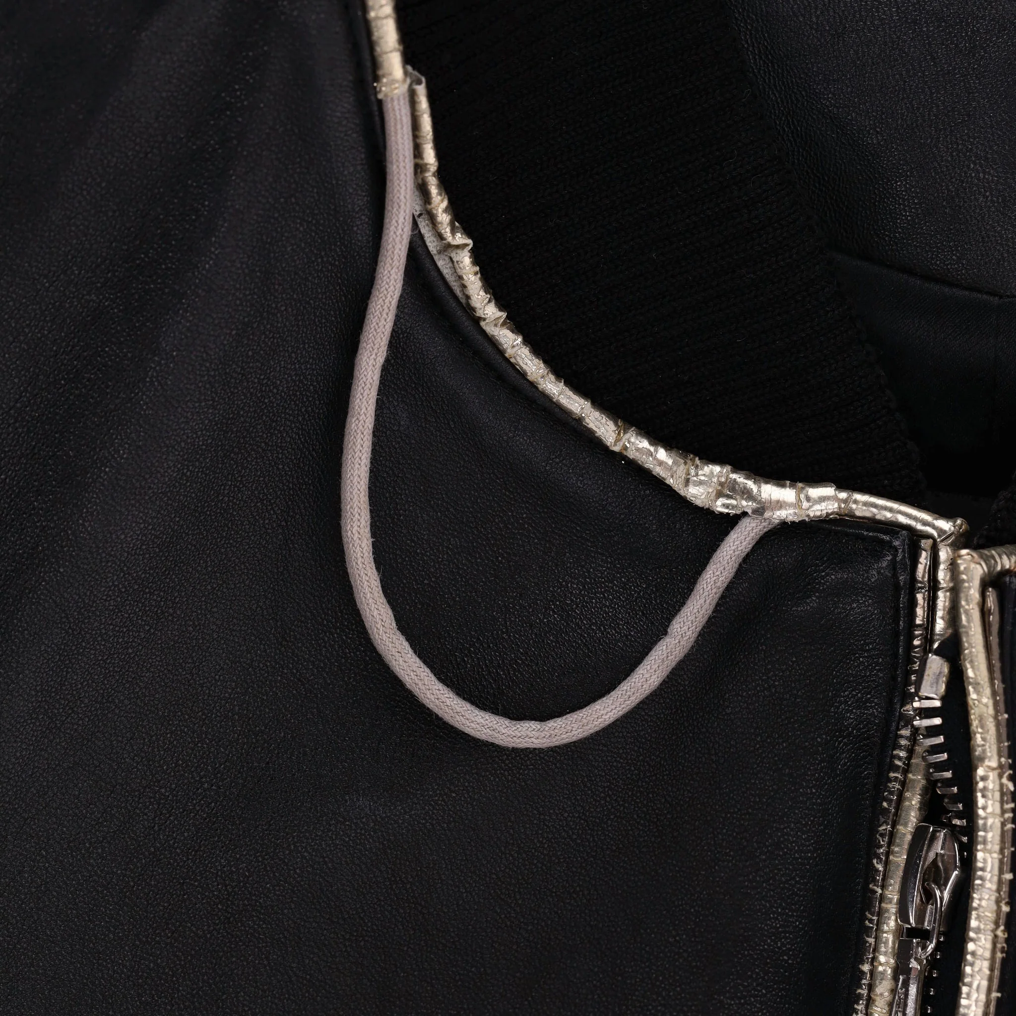 Chanel Leather Bomber Jacket With Pearl Buttons. Size 42IT - Image 12