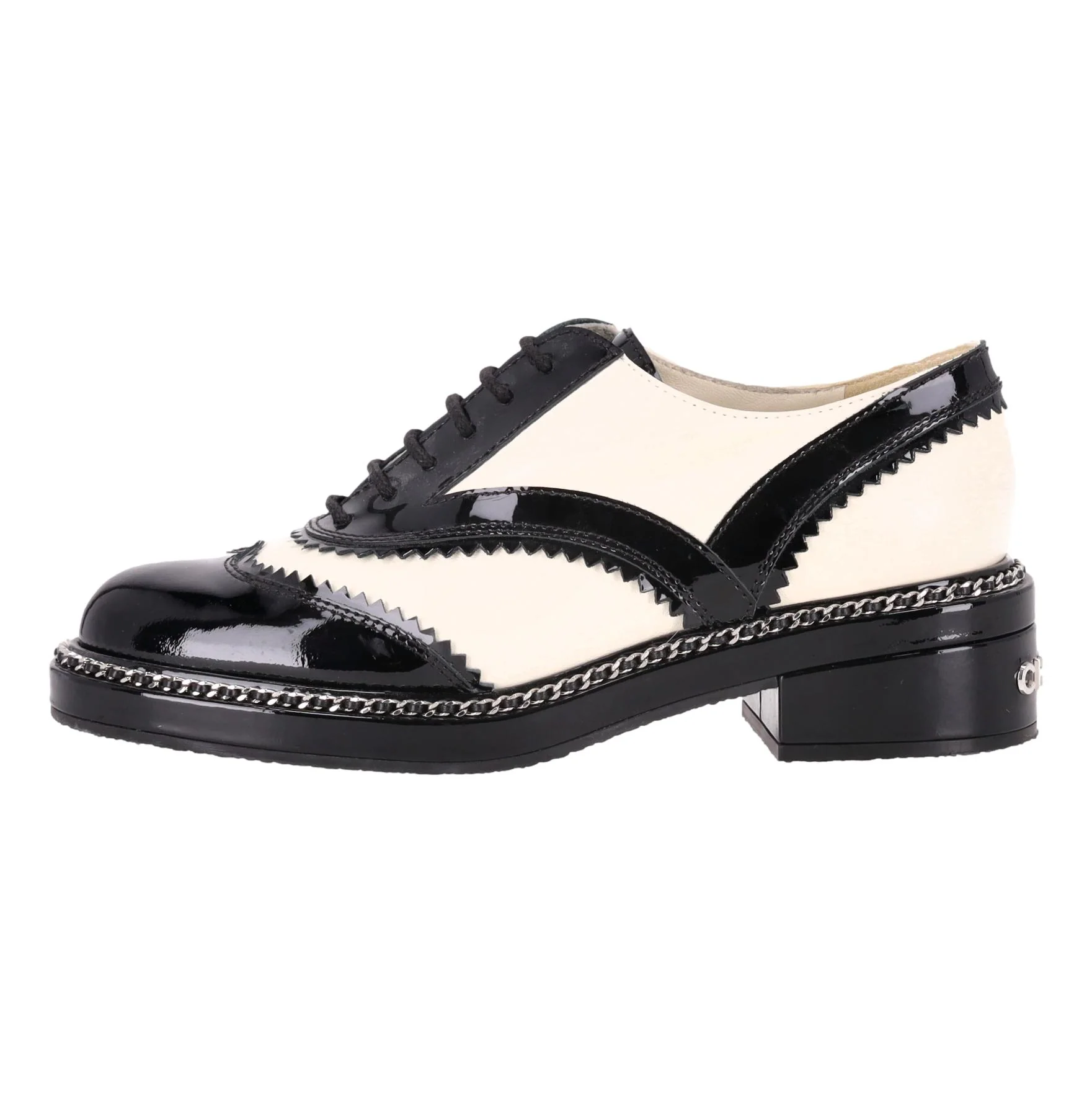 Chanel Two-Tone Patent Leather Chain & Logo Detail Oxford Brogues. Size 37.5
