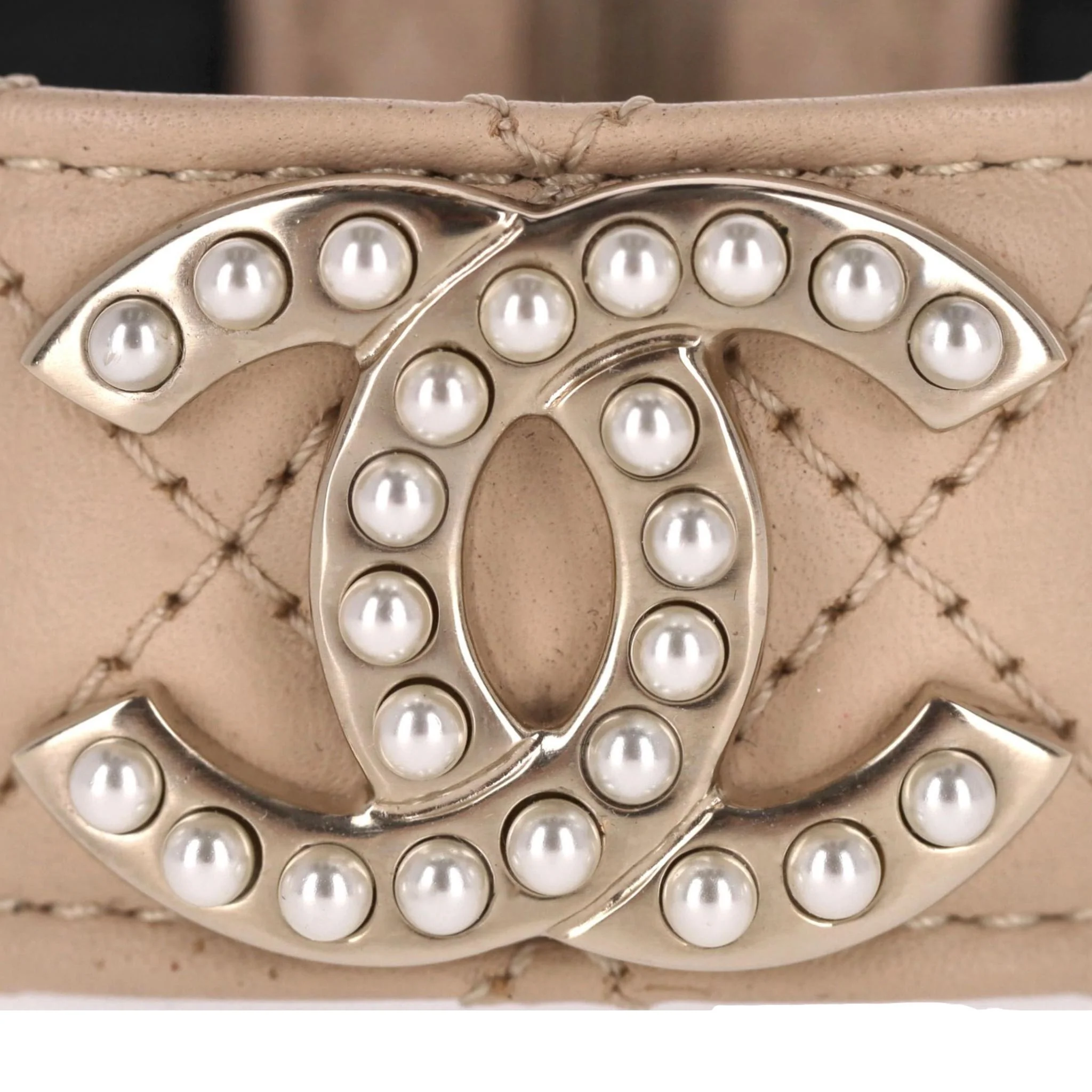 Chanel Quilted Leather Cuff Bracelet With Pearl 'CC' Logo - Image 4