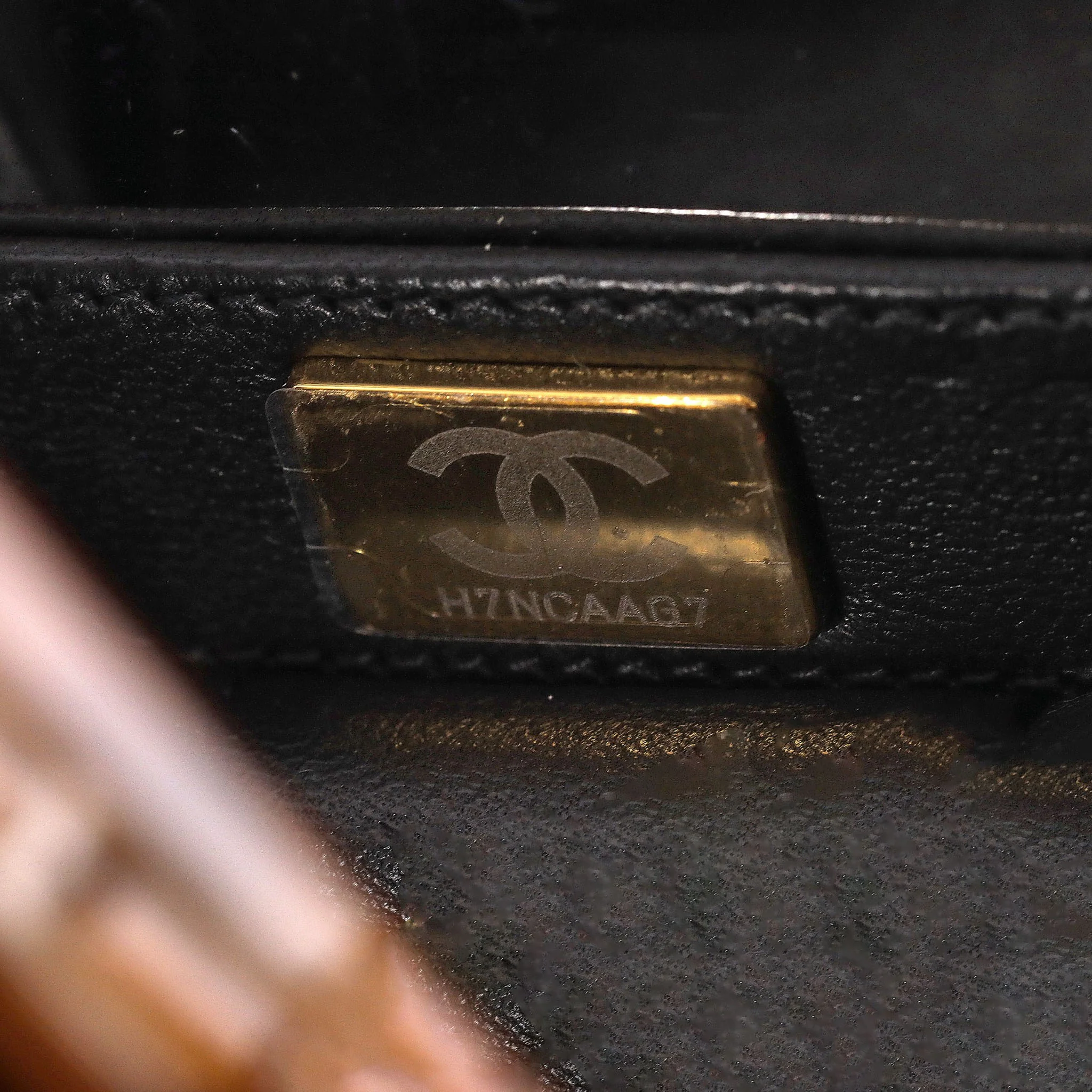 Chanel Lion Head Pearl & Leather Evening Bag - Image 10