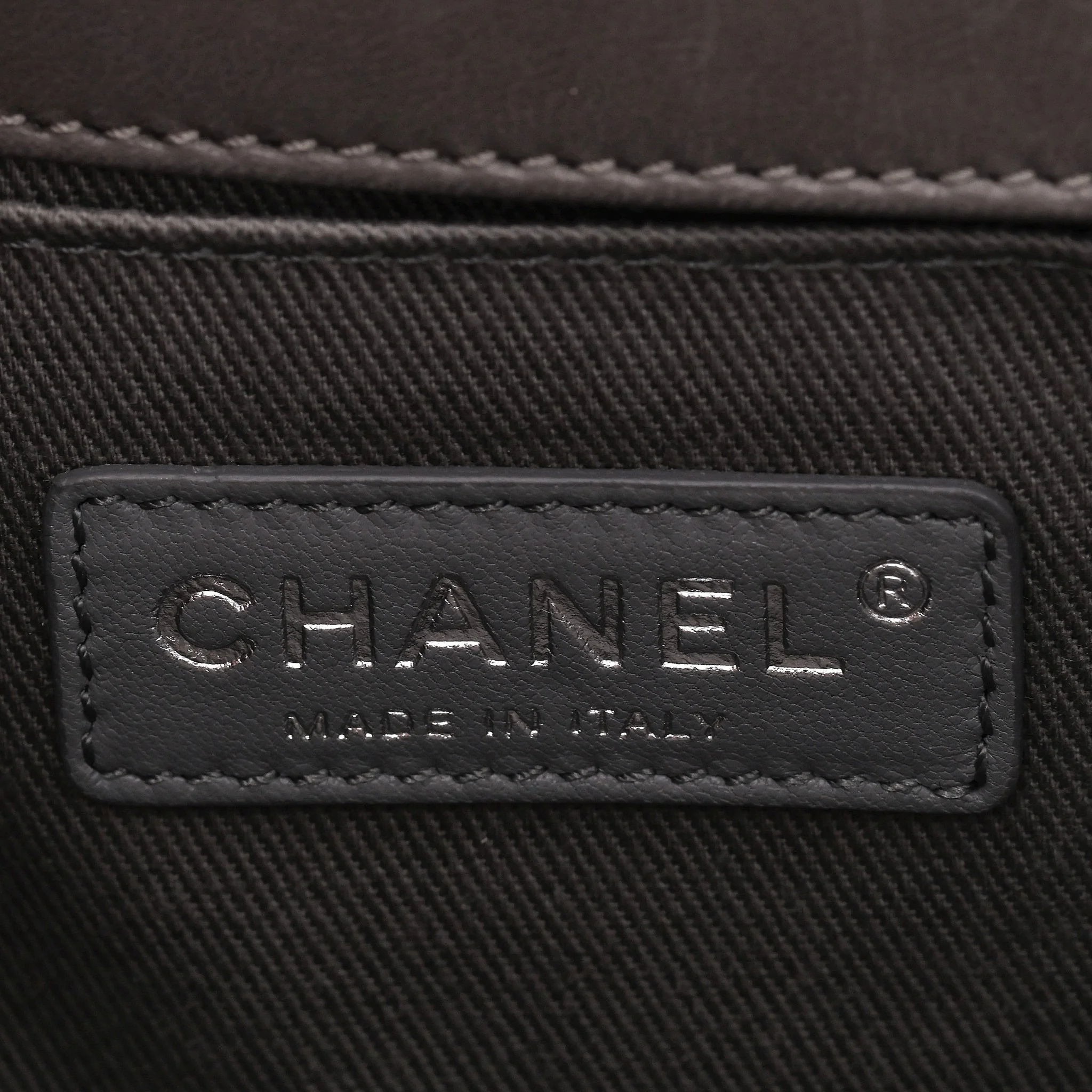 Chanel Ltd Edition Leather & Galuchat Stingray Boy Bag - Image 13