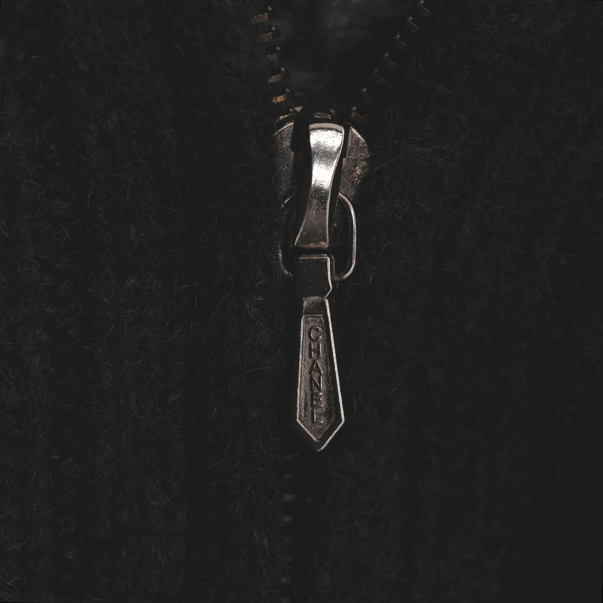 Chanel Cashmere Funnel Neck Cardigan/Jacket. Size 42FR - Image 7