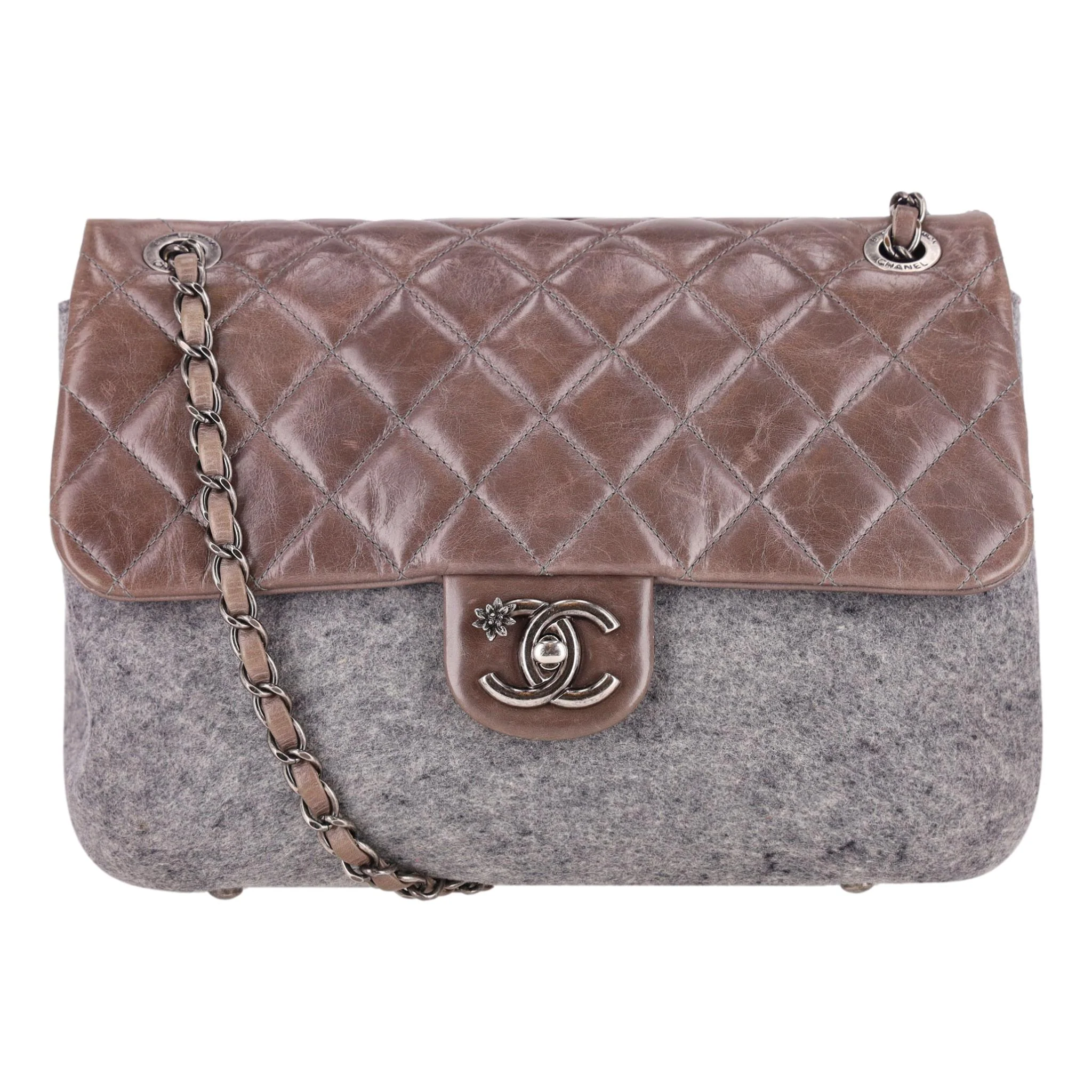 Chanel Paris-Salzburg Métiers d'Art Edelweiss Medium Flap Bag