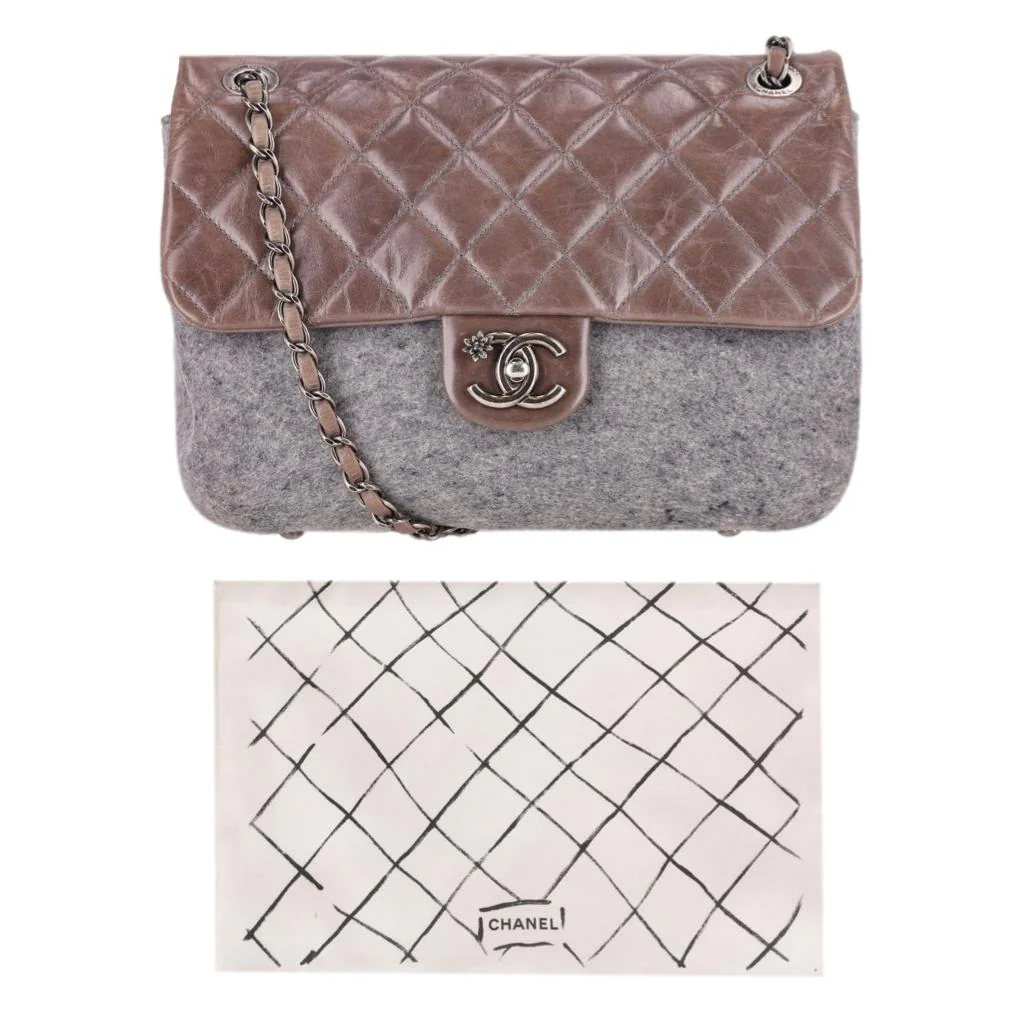 Chanel Paris-Salzburg Métiers d'Art Edelweiss Medium Flap Bag - Image 2