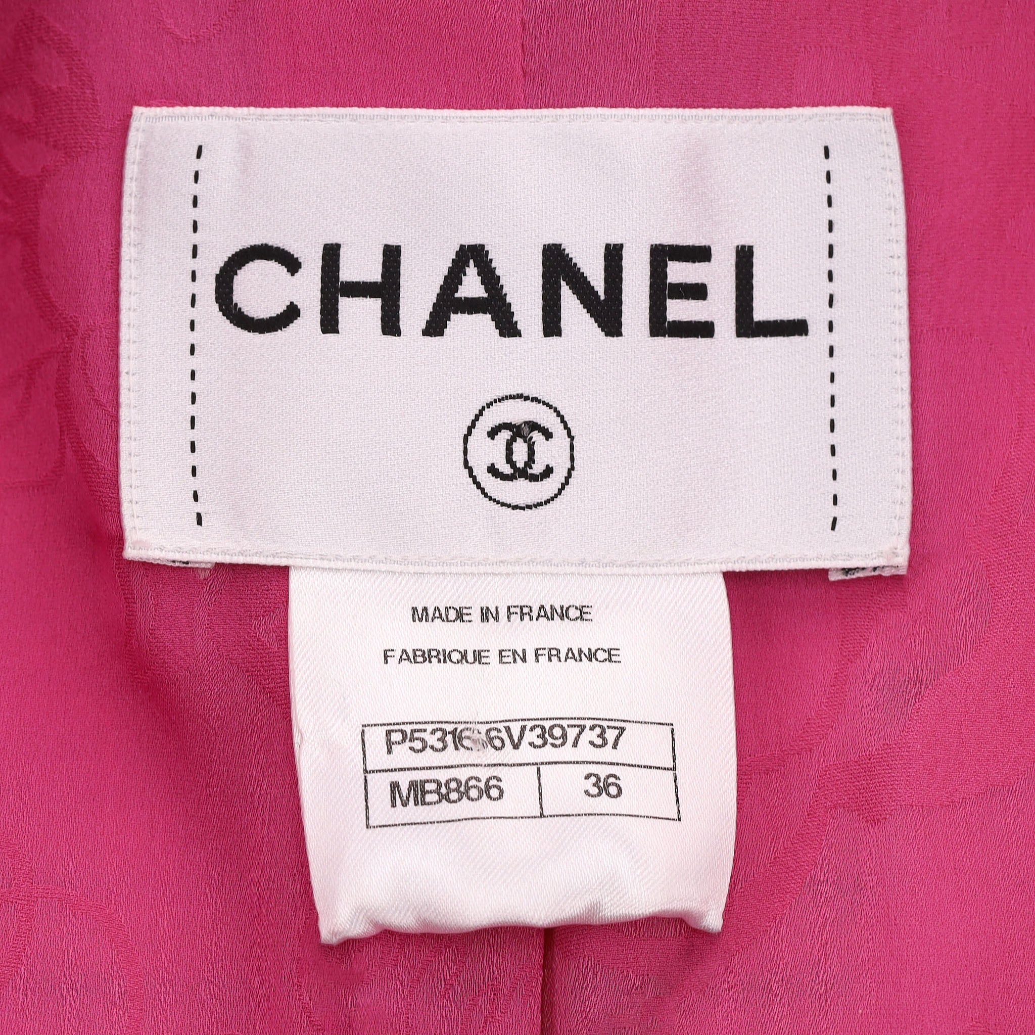 Chanel Paris Seoul Checked Cotton Tweed Jacket. Size 36FR - Image 8