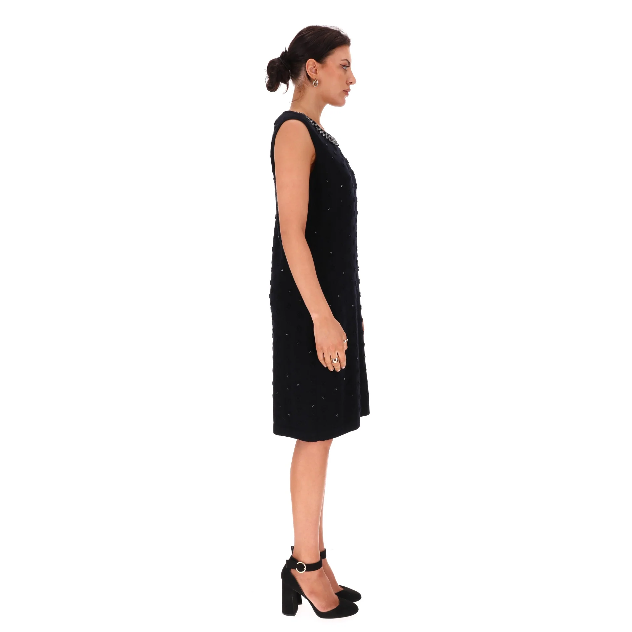 Chanel Pearl & Camellia Flower Cashmere Dress. Size 42IT - Image 3