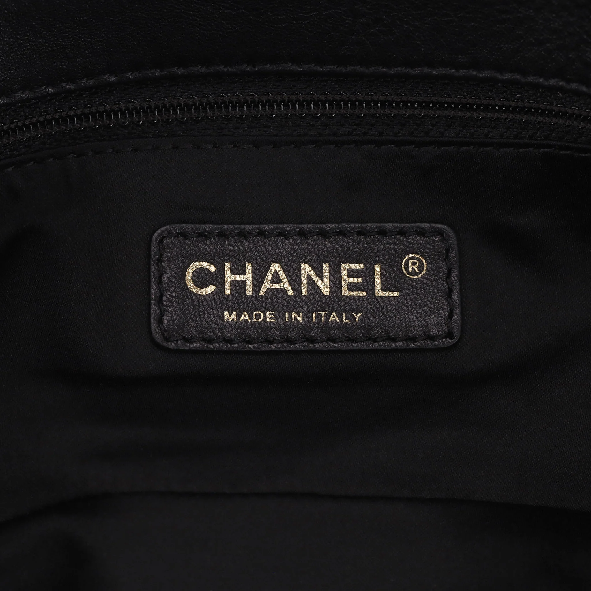 Chanel Re-Issue Quilted Lambskin Clutch Bag - Image 8
