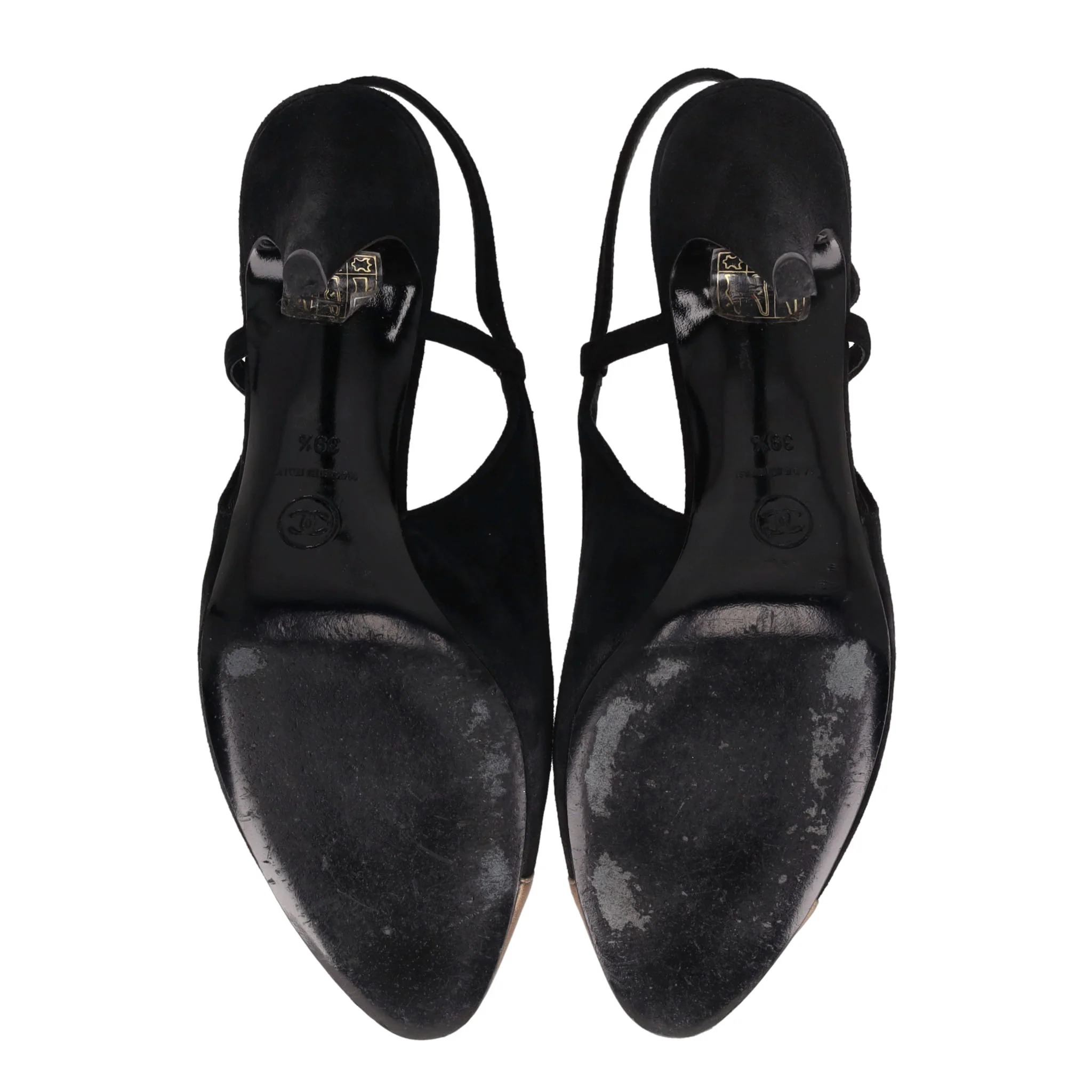 Chanel Suede Pumps With A Metallic 'CC' Logo Cap-Toe. Size 39.5 - Image 6
