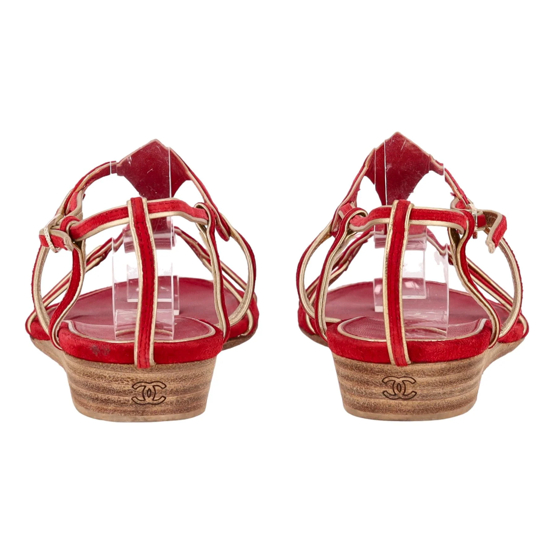 Chanel Low Wedge Suede Sandals With 'CC' Logo Detail. Size 37 - Image 5